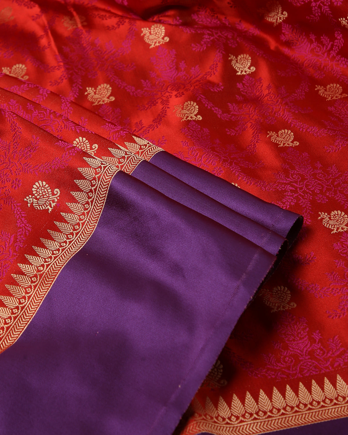 Ishika Banarasi Tanchoi Silk Saree