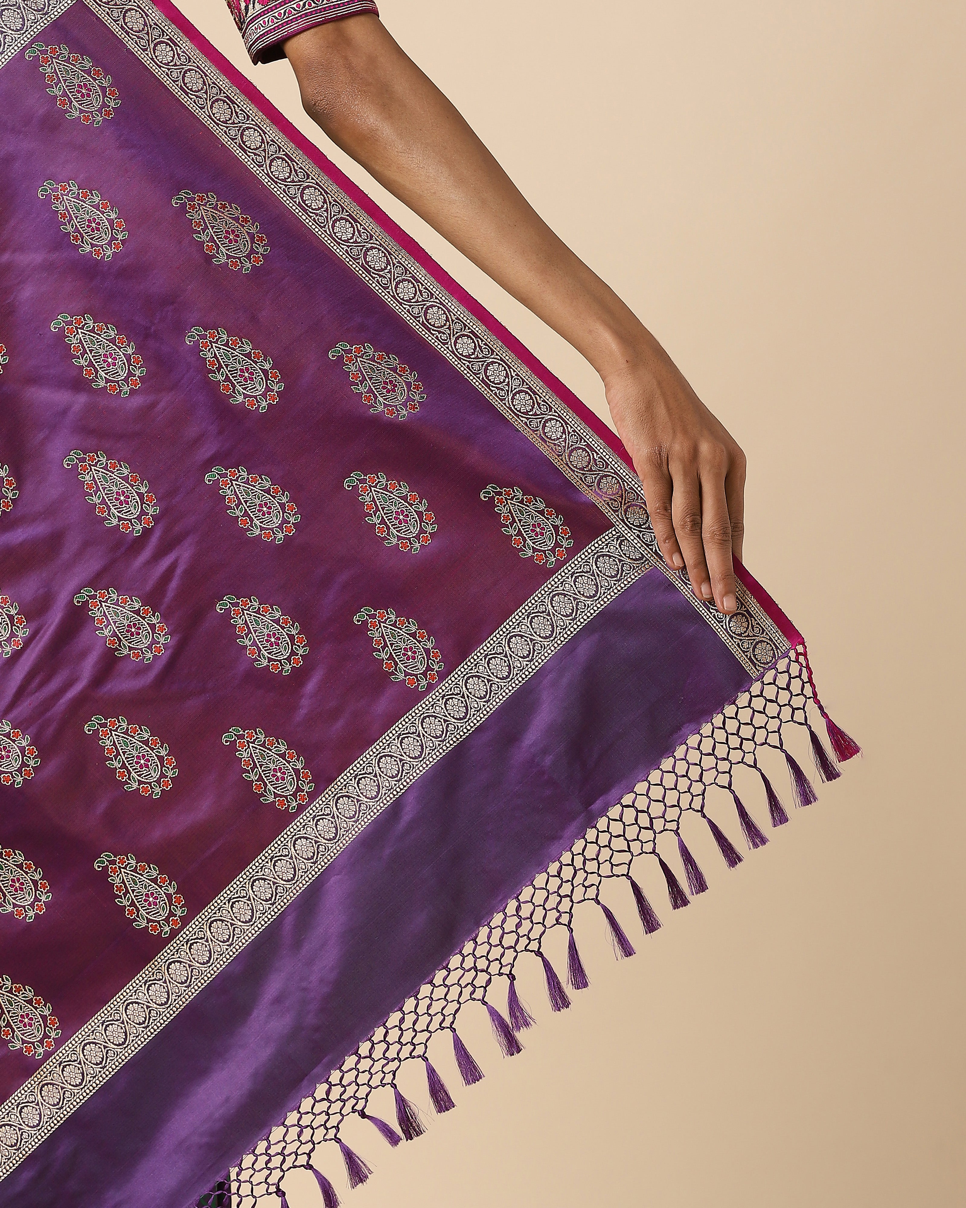 Dorothi Banarasi Tanchoi And Kadwa Silk Saree