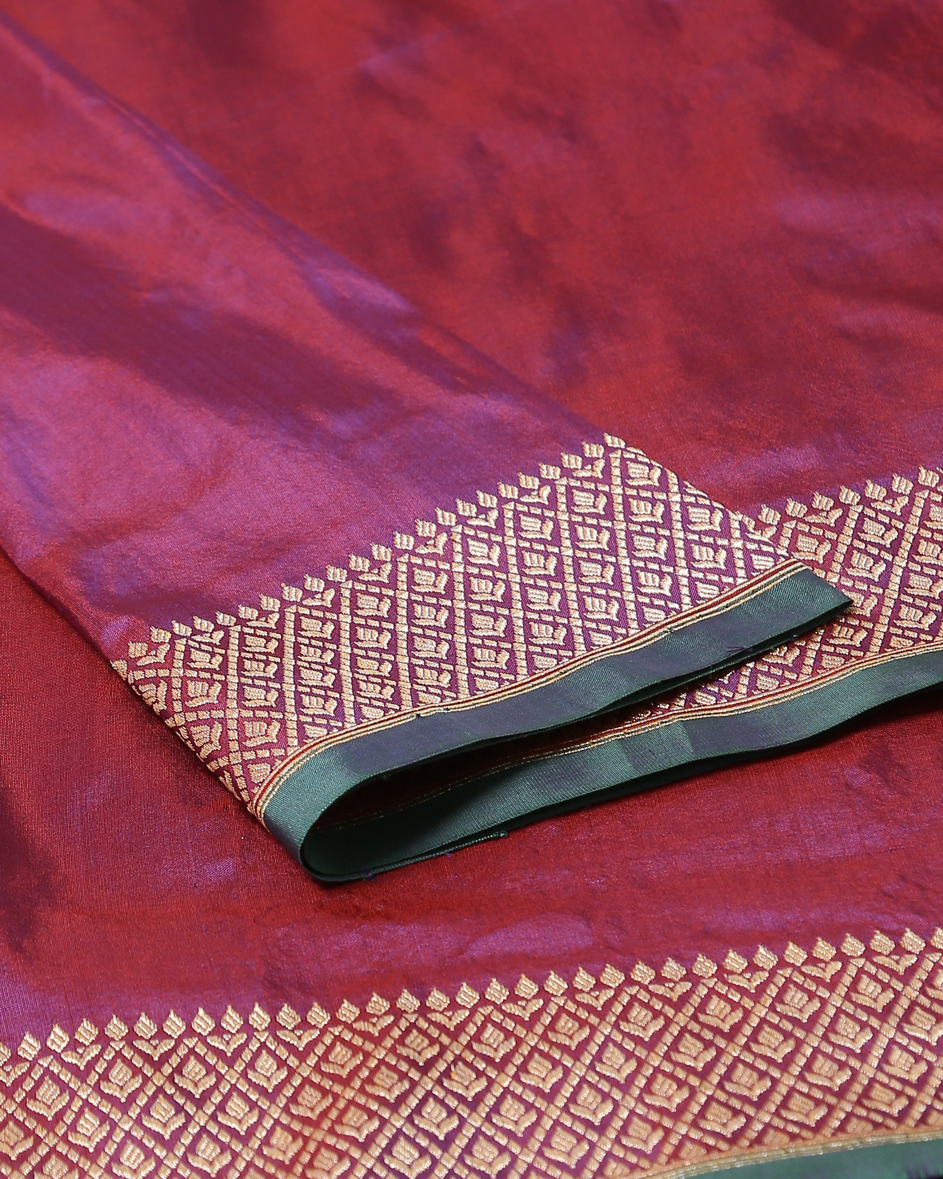 Lilian Banarasi Kadwa Silk Saree