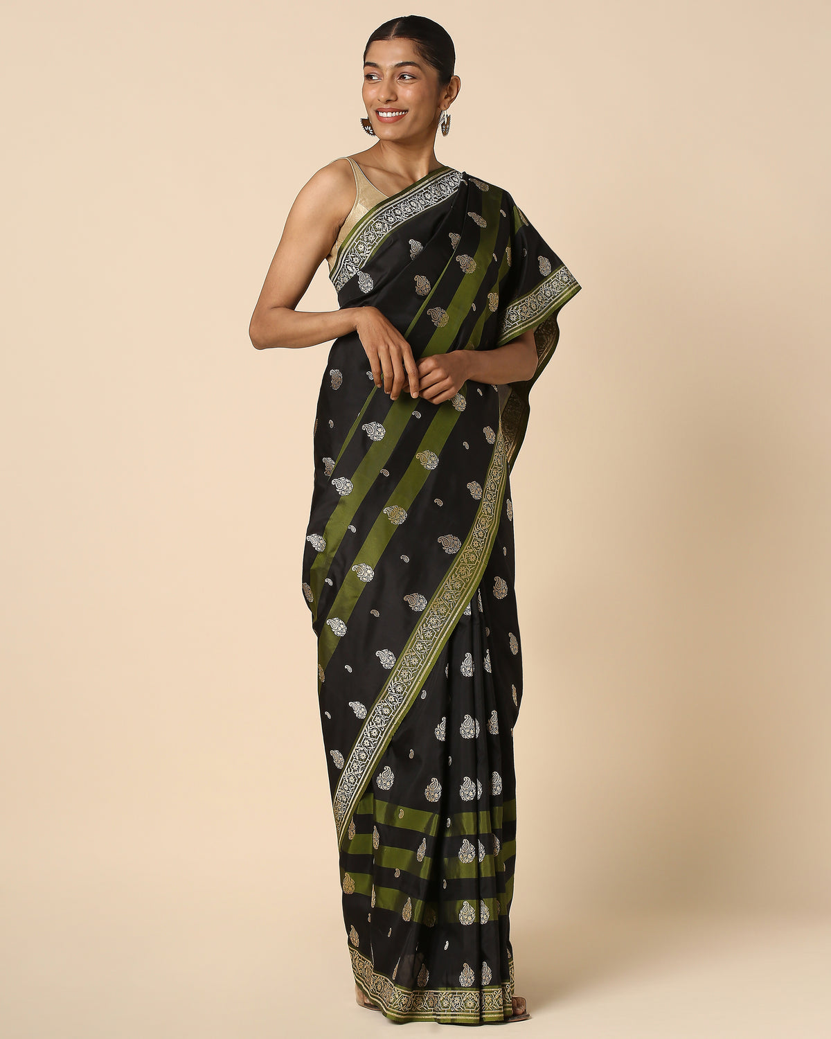 Vainika Banarasi Kadwa Silk Saree