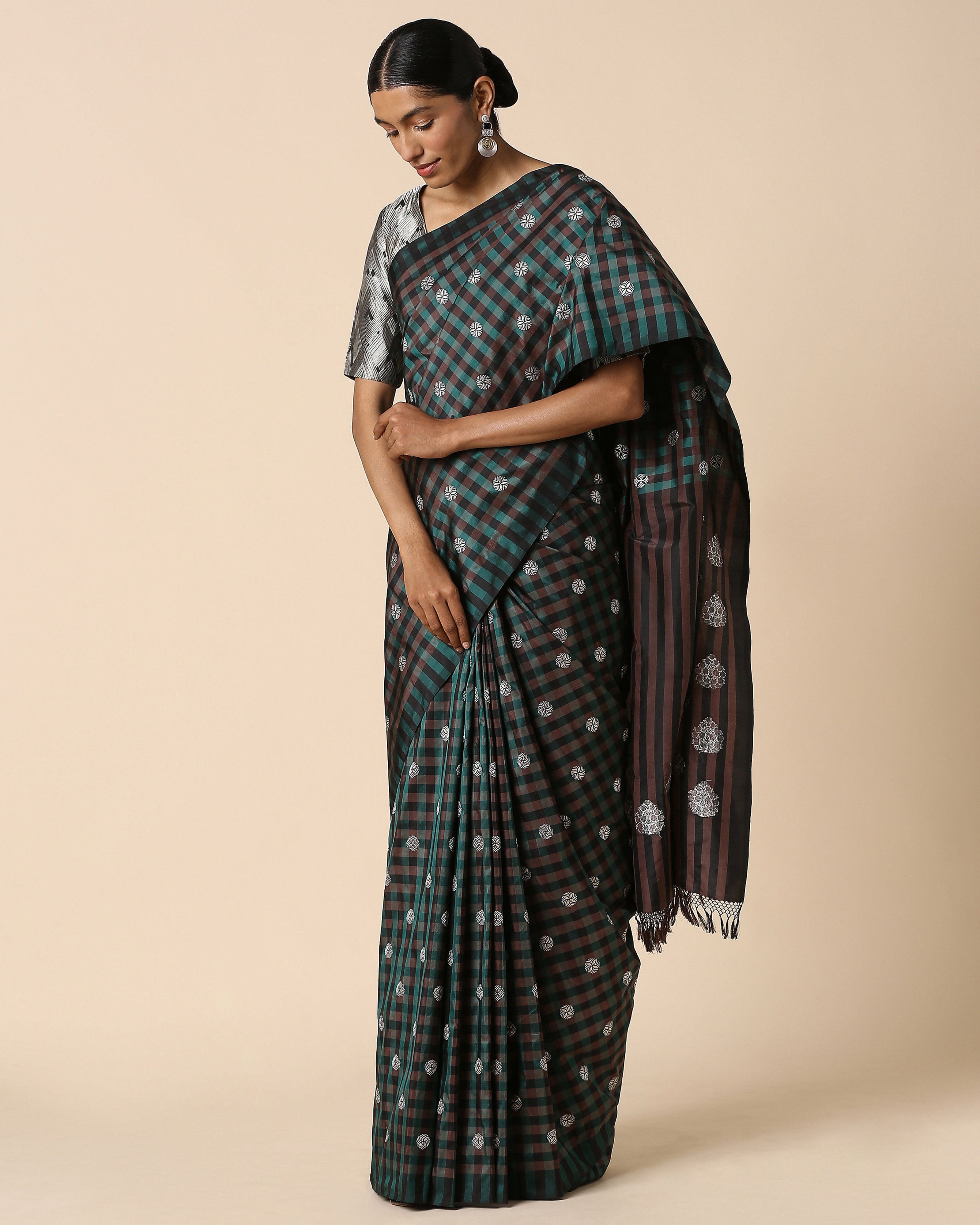 Smrutika Banarasi Kadwa Silk Saree