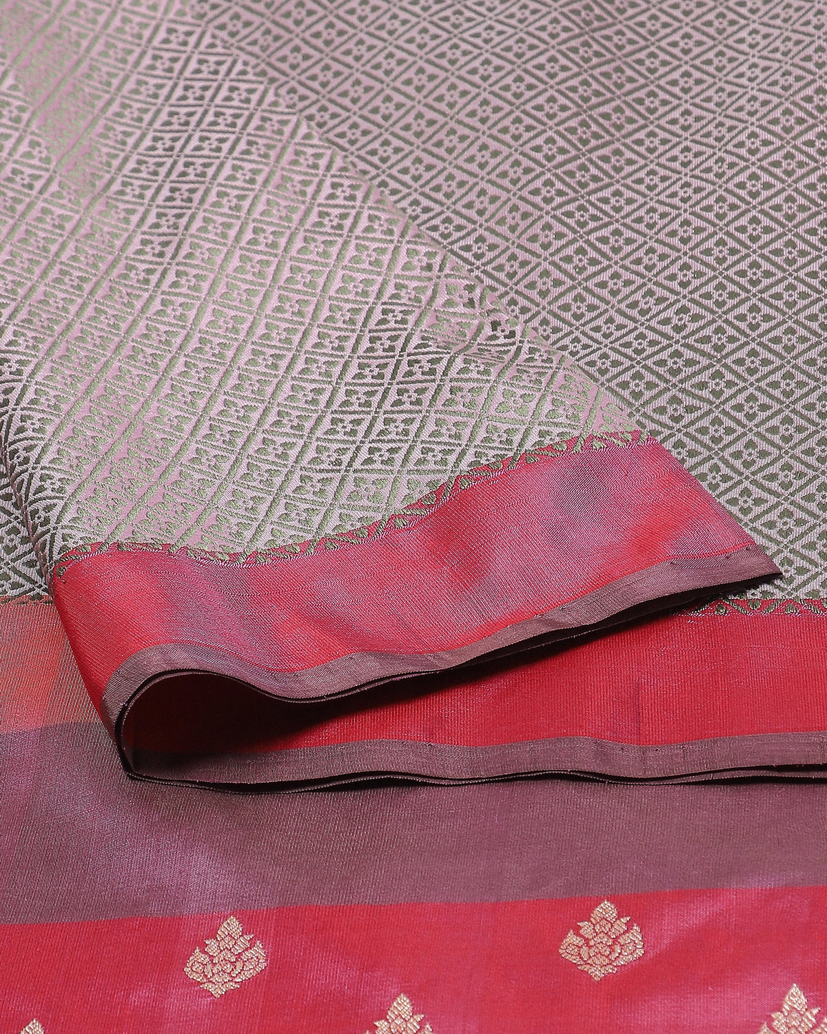 Malee Banarasi Kadwa Silk Saree