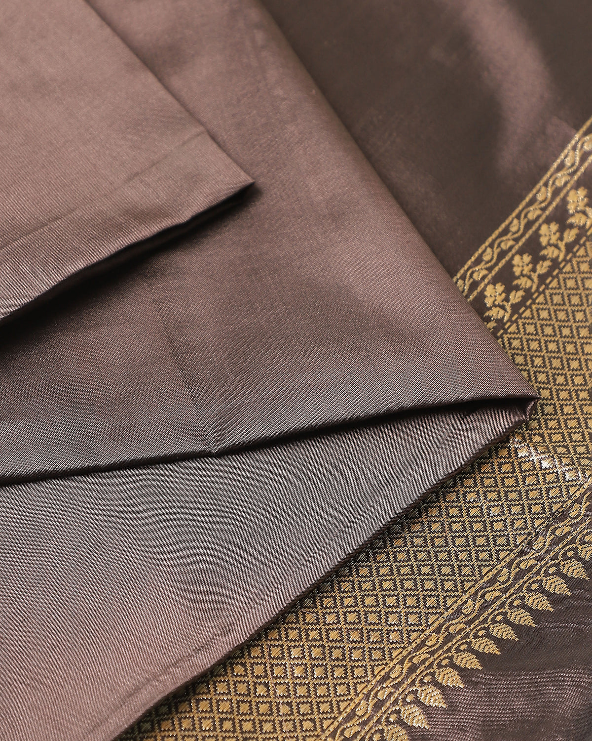 Haniya Banarasi Kadwa Silk Saree