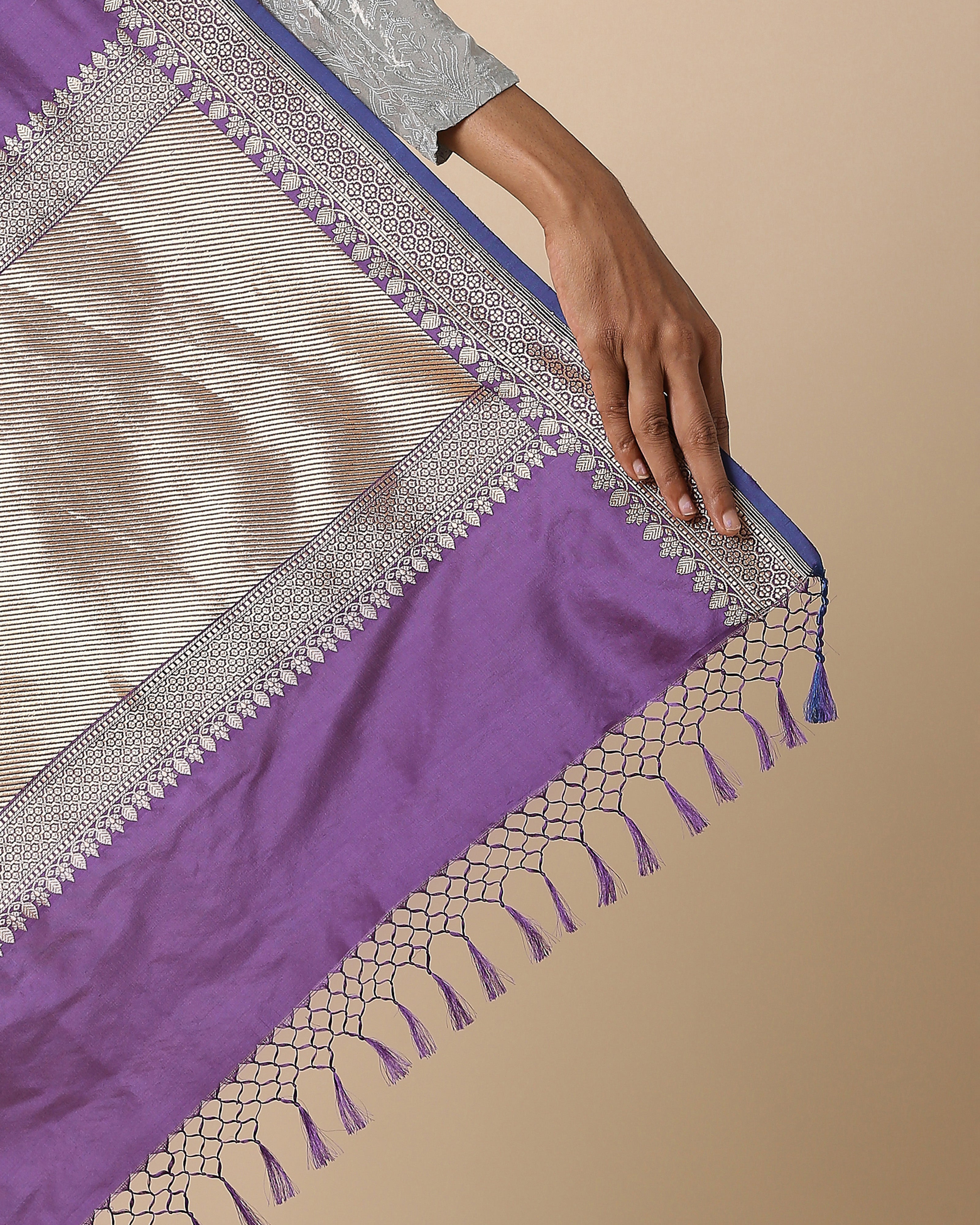 Bhavanya Banarasi Kadwa Silk Saree