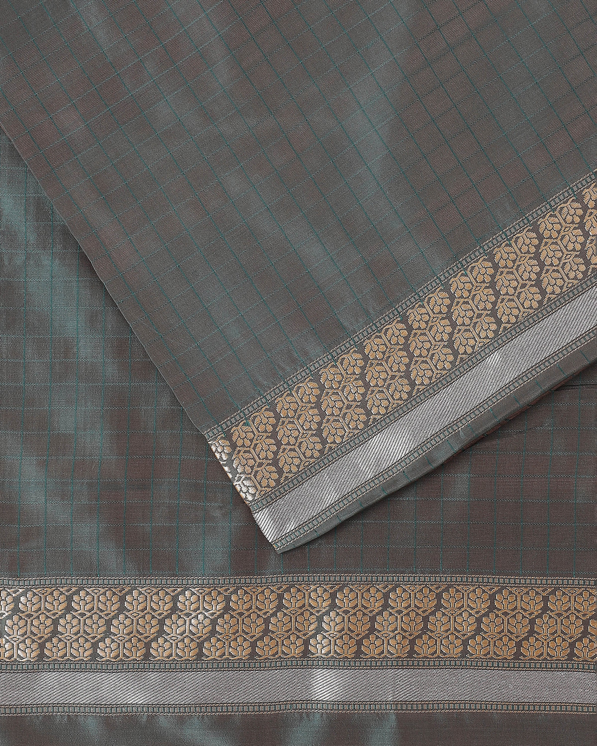 Saulika Banarasi Kadwa Silk Saree