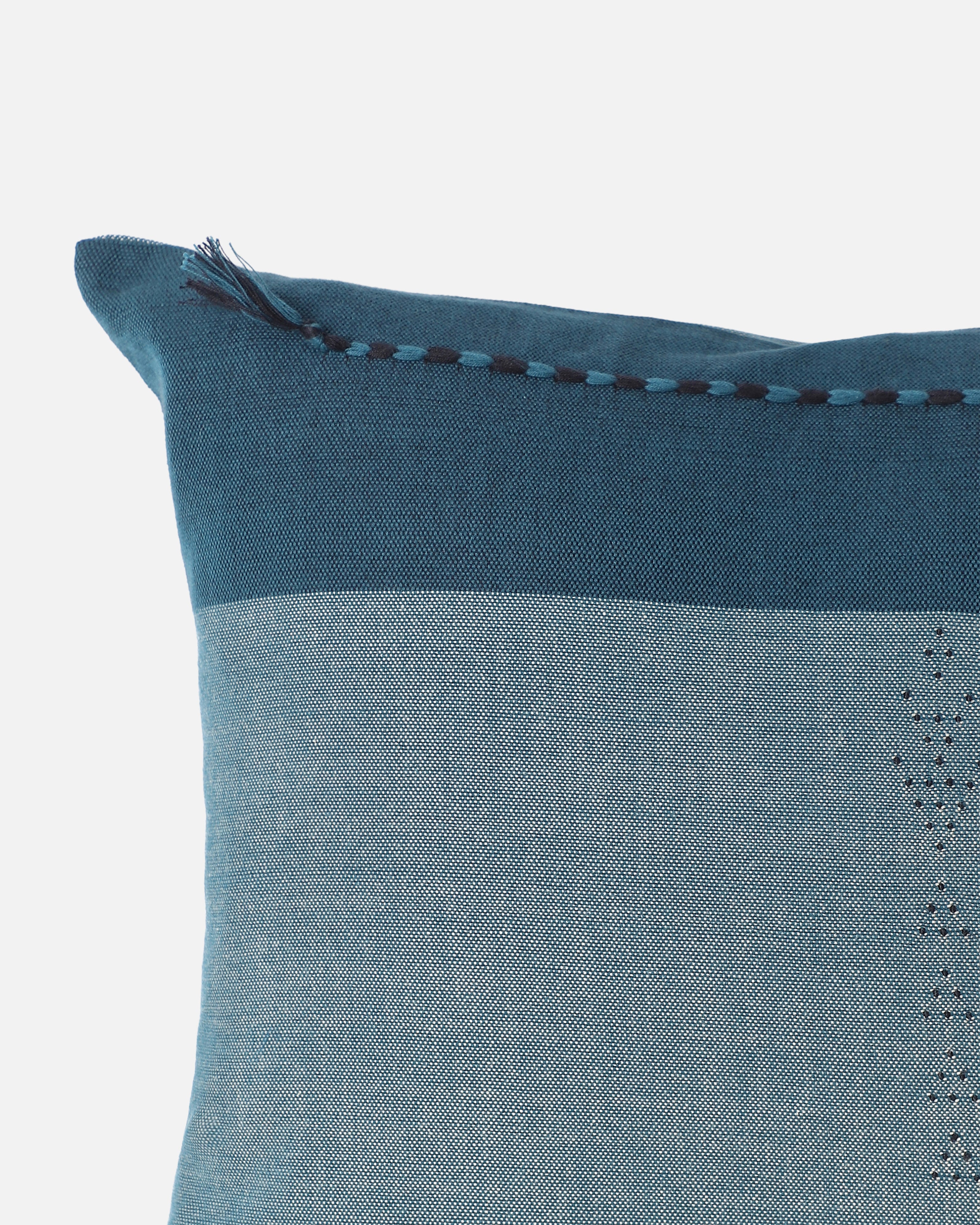 Teer Bhujodi Tangalia Cotton Cushion Cover