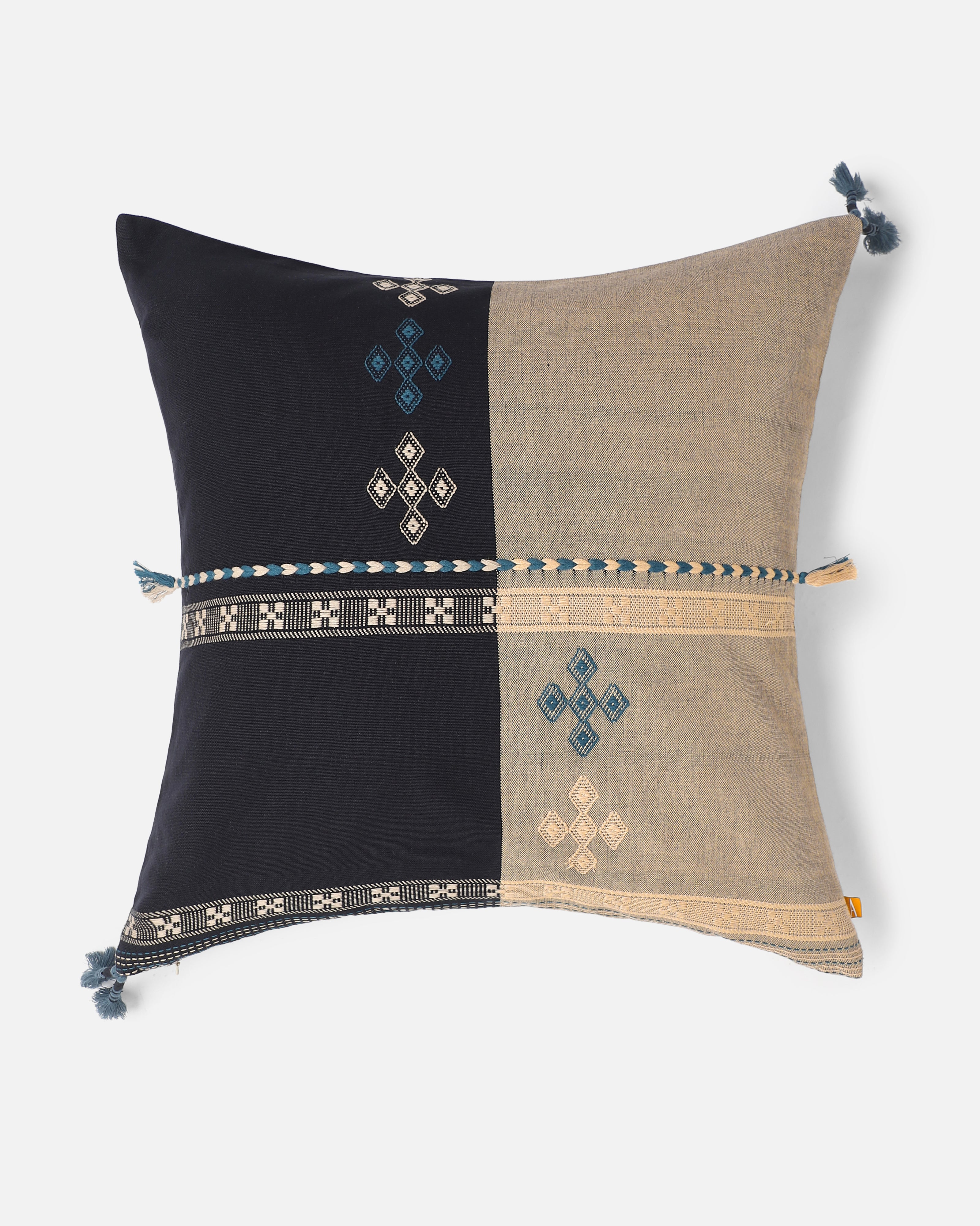 Matiari Bhujodi Extra Weft Cotton Cushion Cover