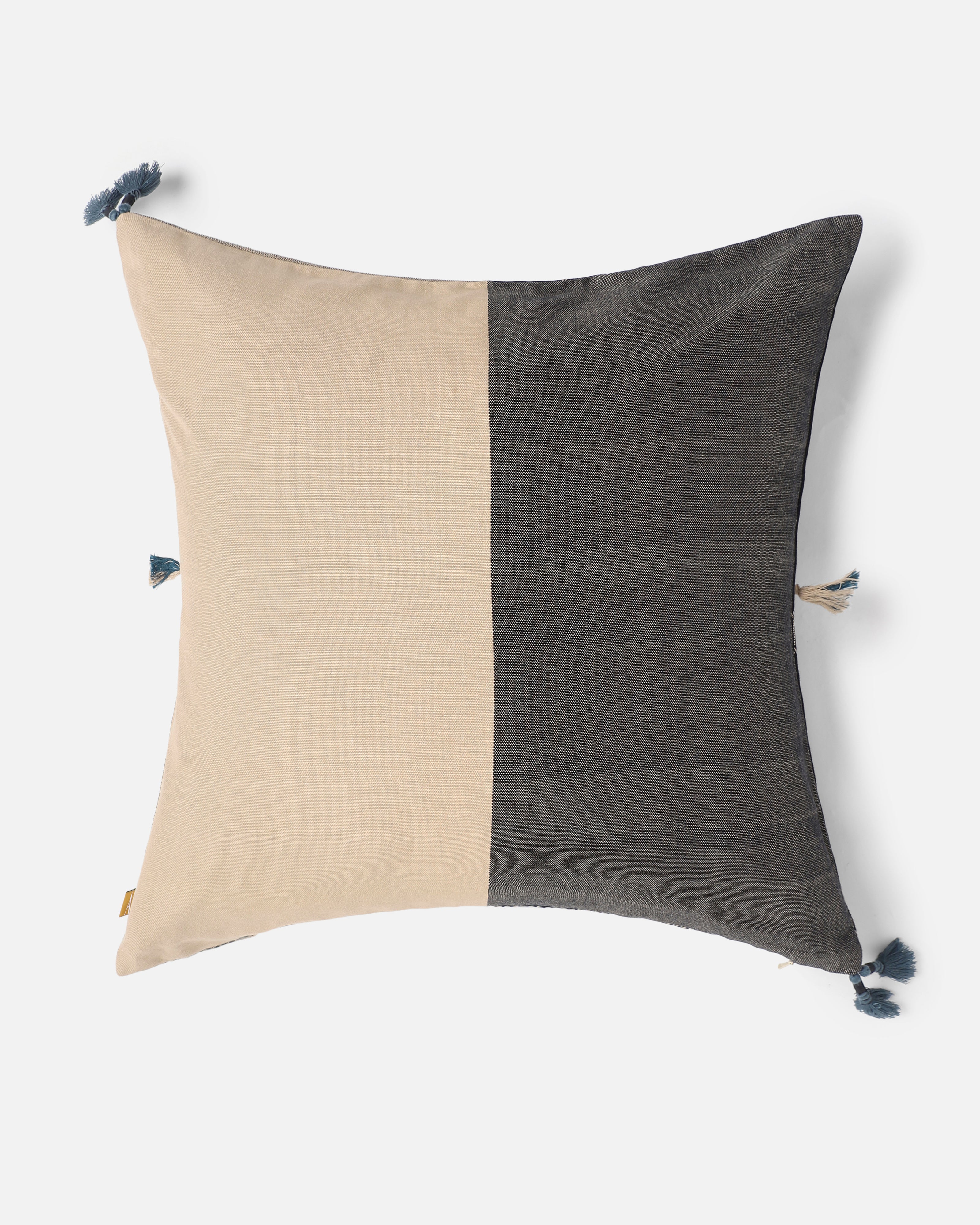 Matiari Bhujodi Extra Weft Cotton Cushion Cover