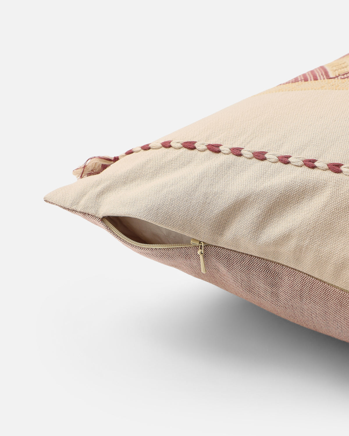 Silvestero Bhujodi Extra Weft Cotton Cushion Cover