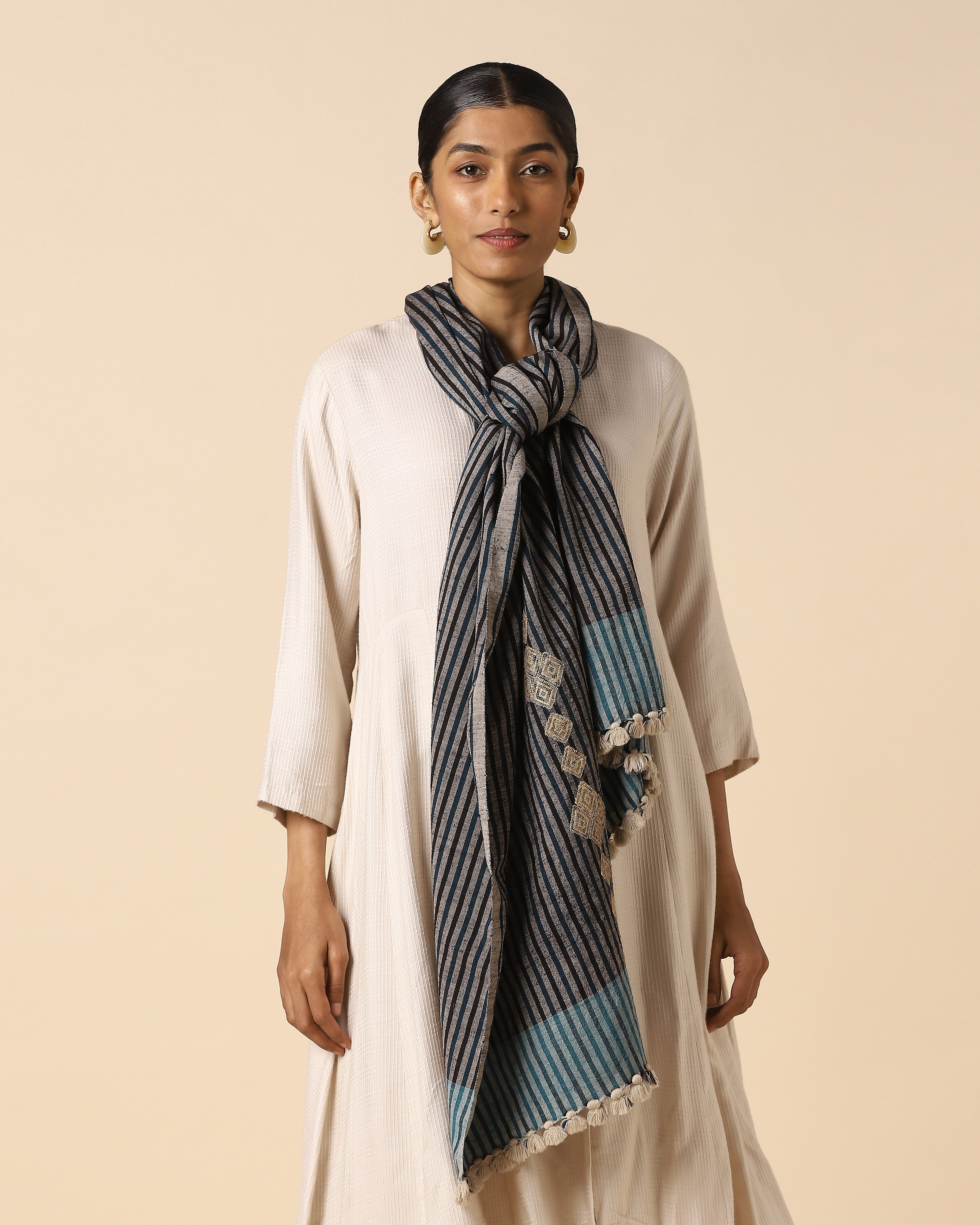 Raharki Bhujodi Extra Weft Wool Silk Stole