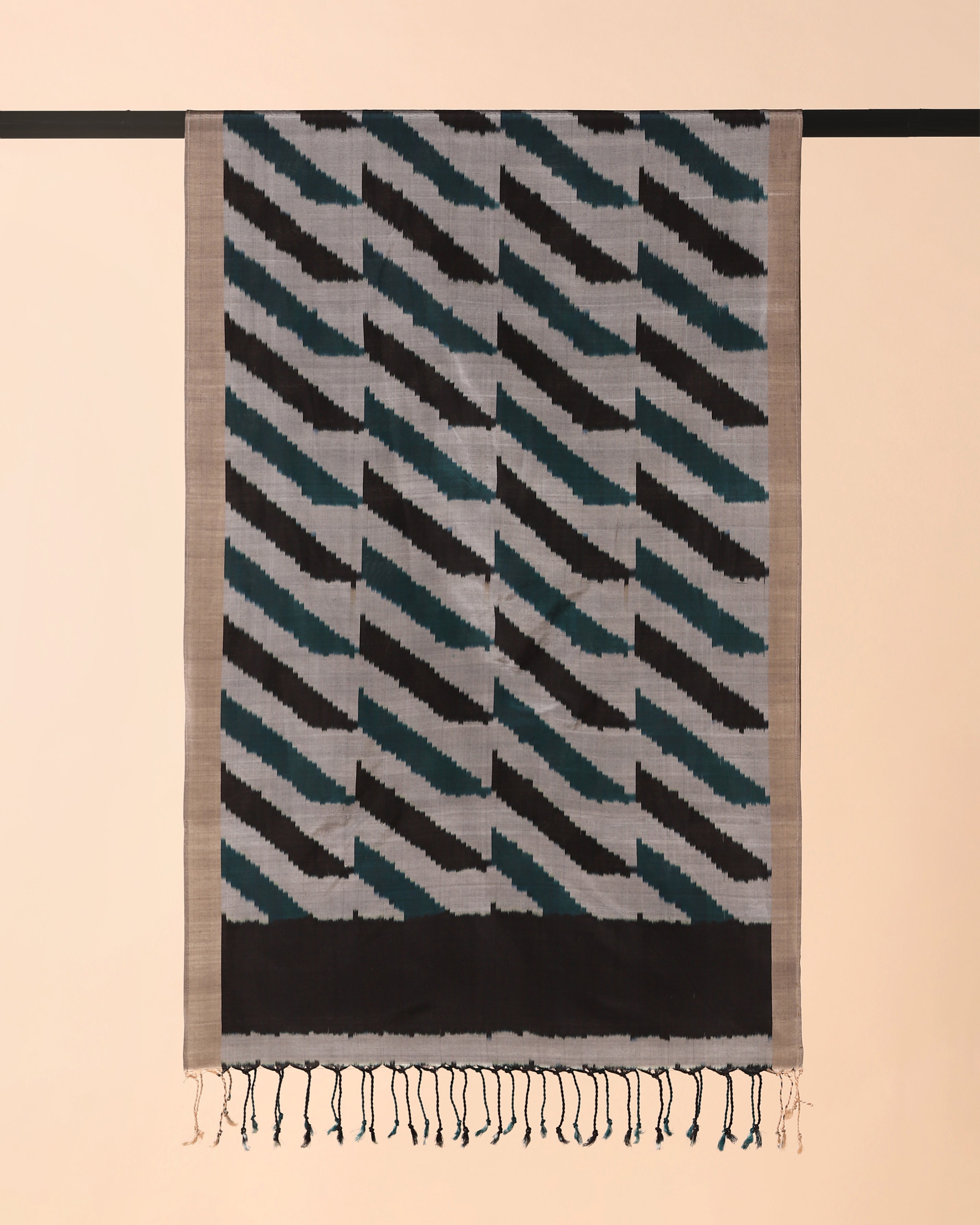 Aamya Pochampally Warp Ikat Silk Cotton Stole