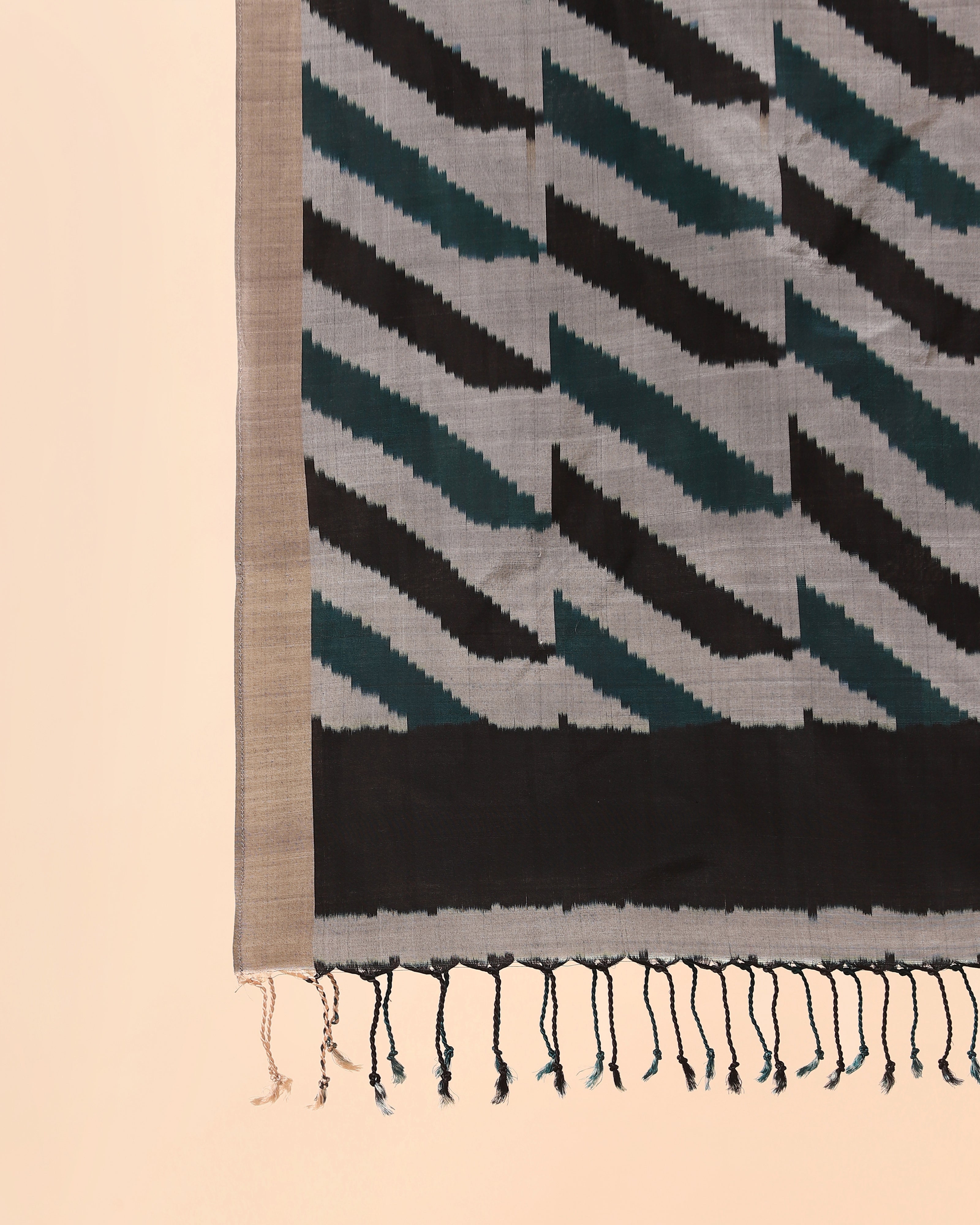 Aamya Pochampally Warp Ikat Silk Cotton Stole