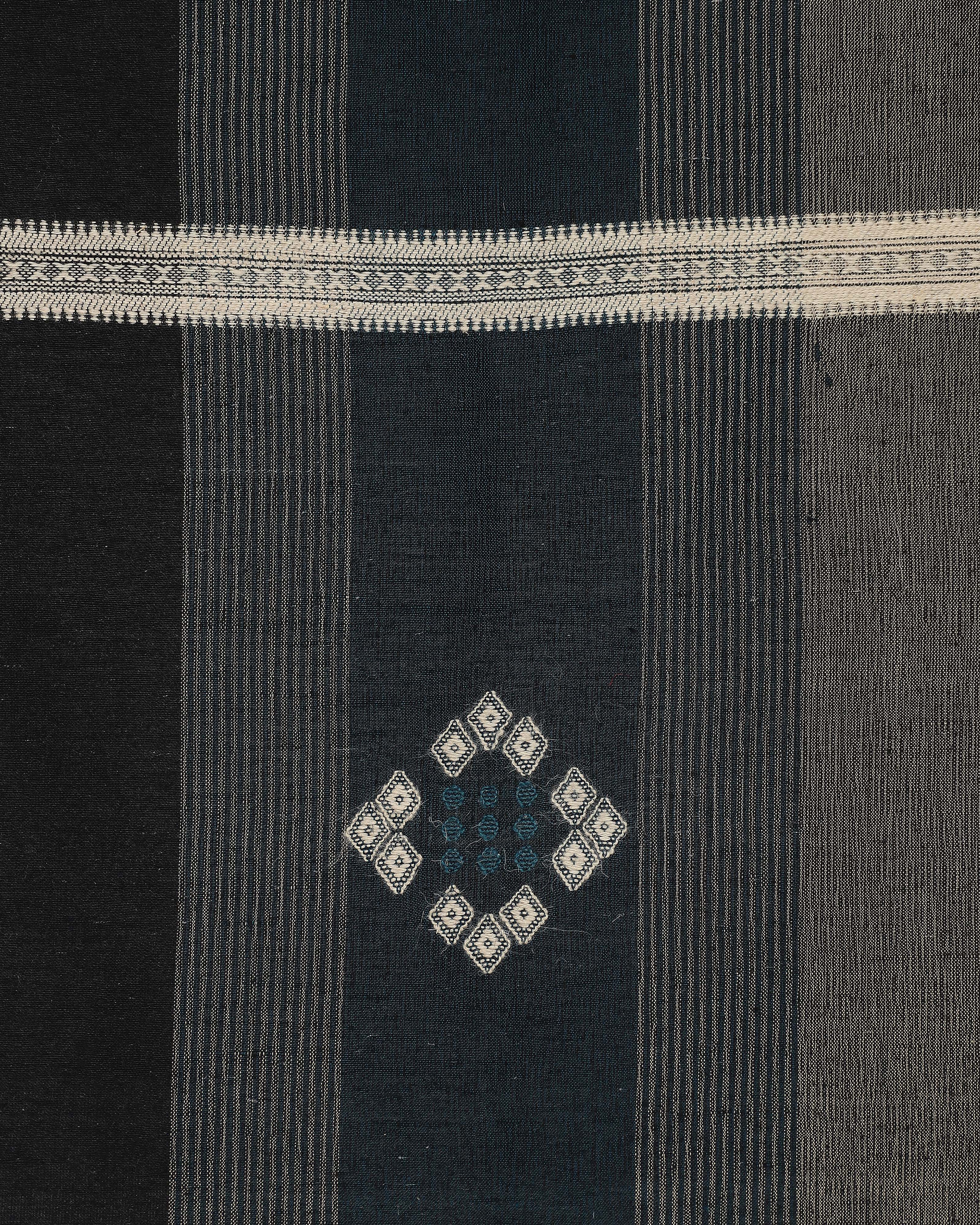 Moomal Bhujodi Extra Weft Woolen Throw