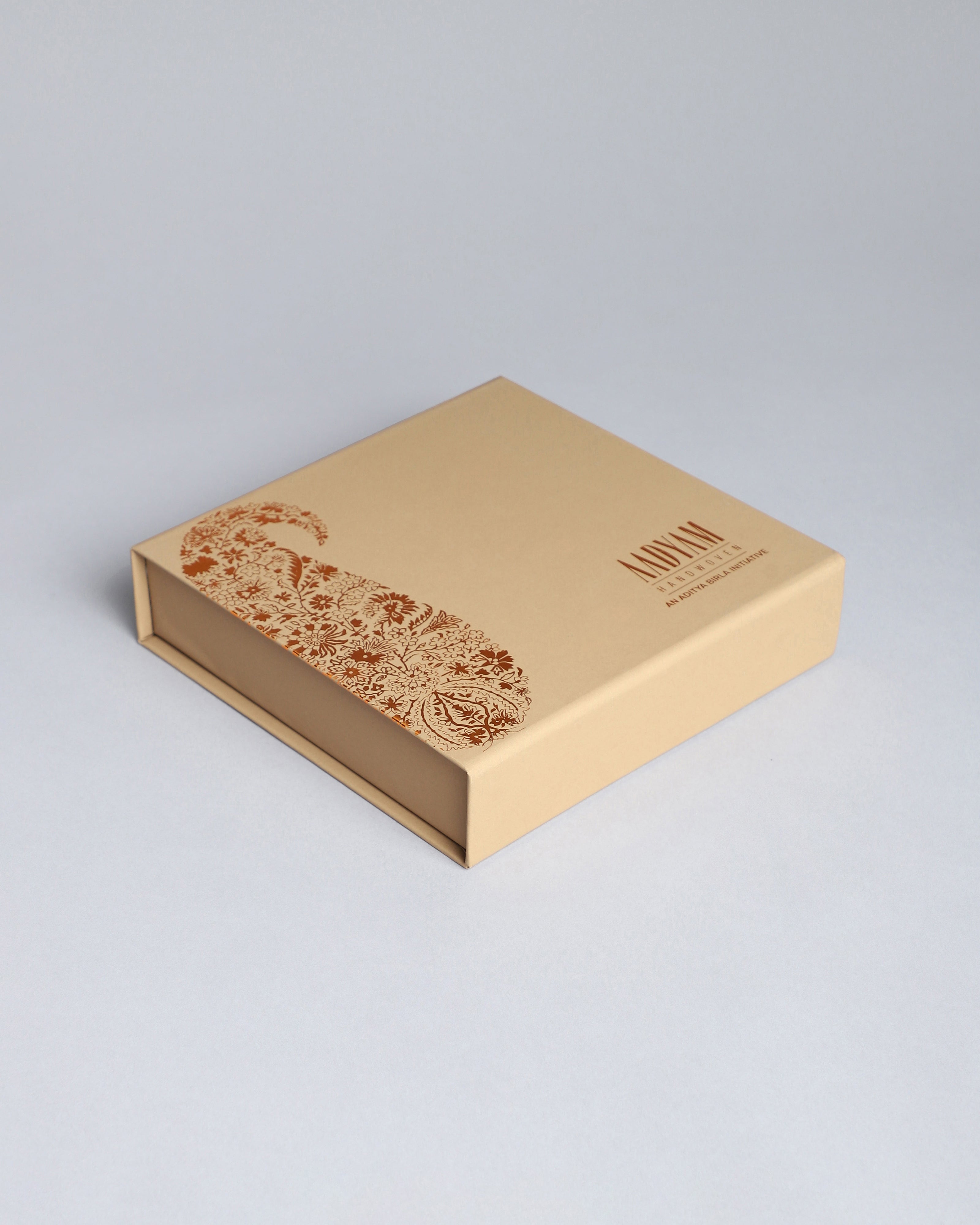 Magnetic Lid Gift Box - Golden