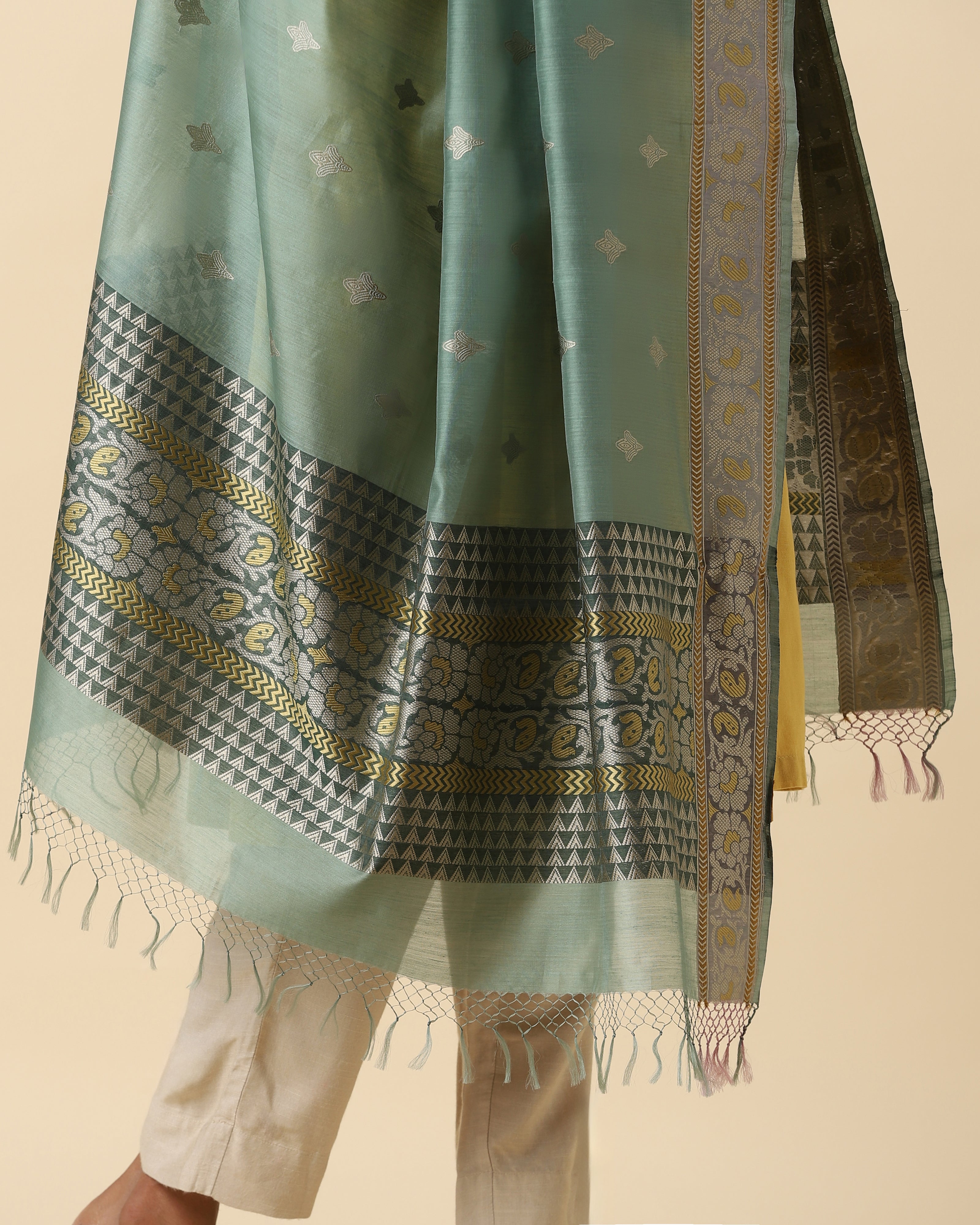 Shalimar Dupatta Kadwa Silk Cotton Dupatta