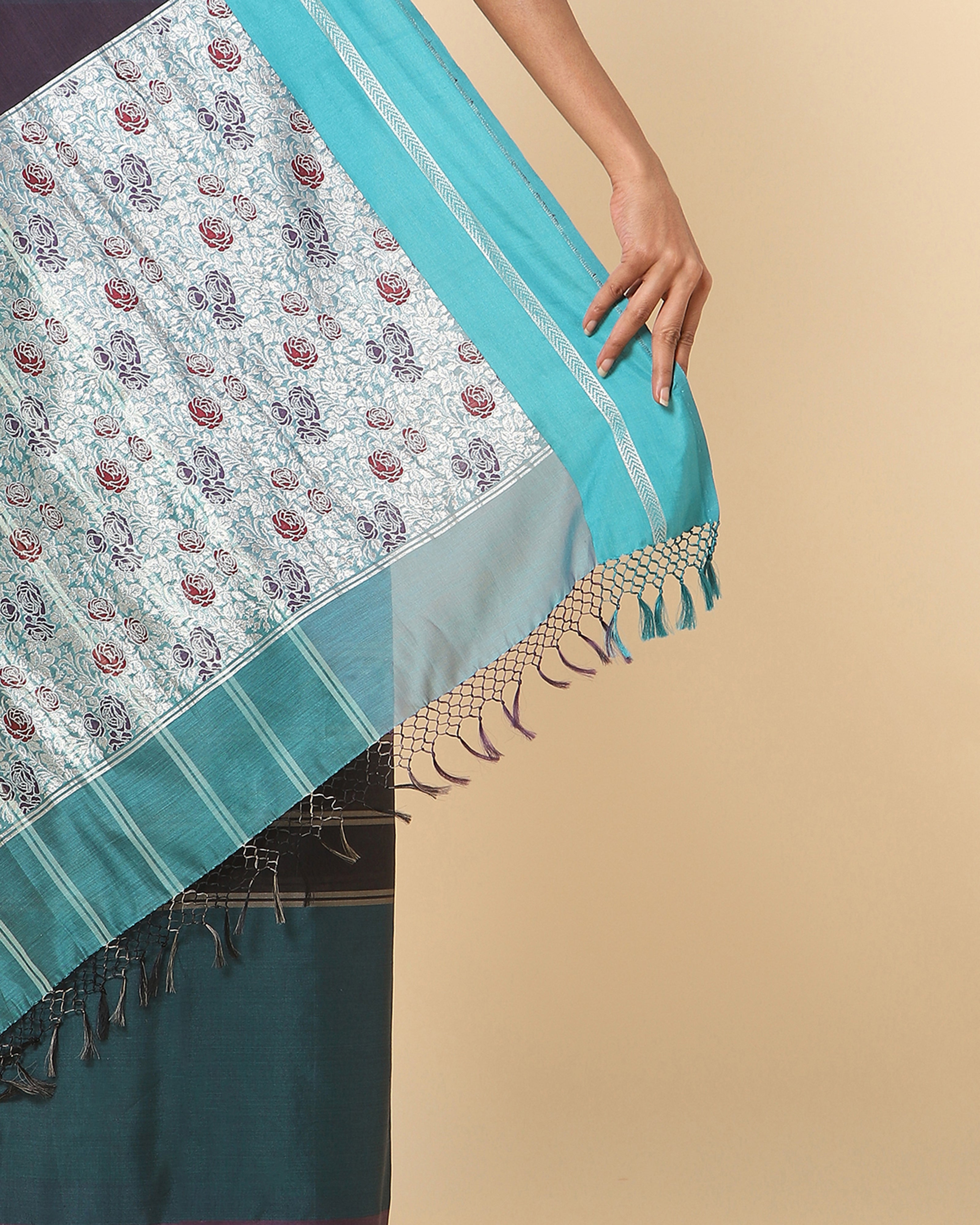 Buy Rangmanch by Pantaloons Self Design Bollywood Pure Cotton Blue Sarees  Online @ Best Price In India | Flipkart.com