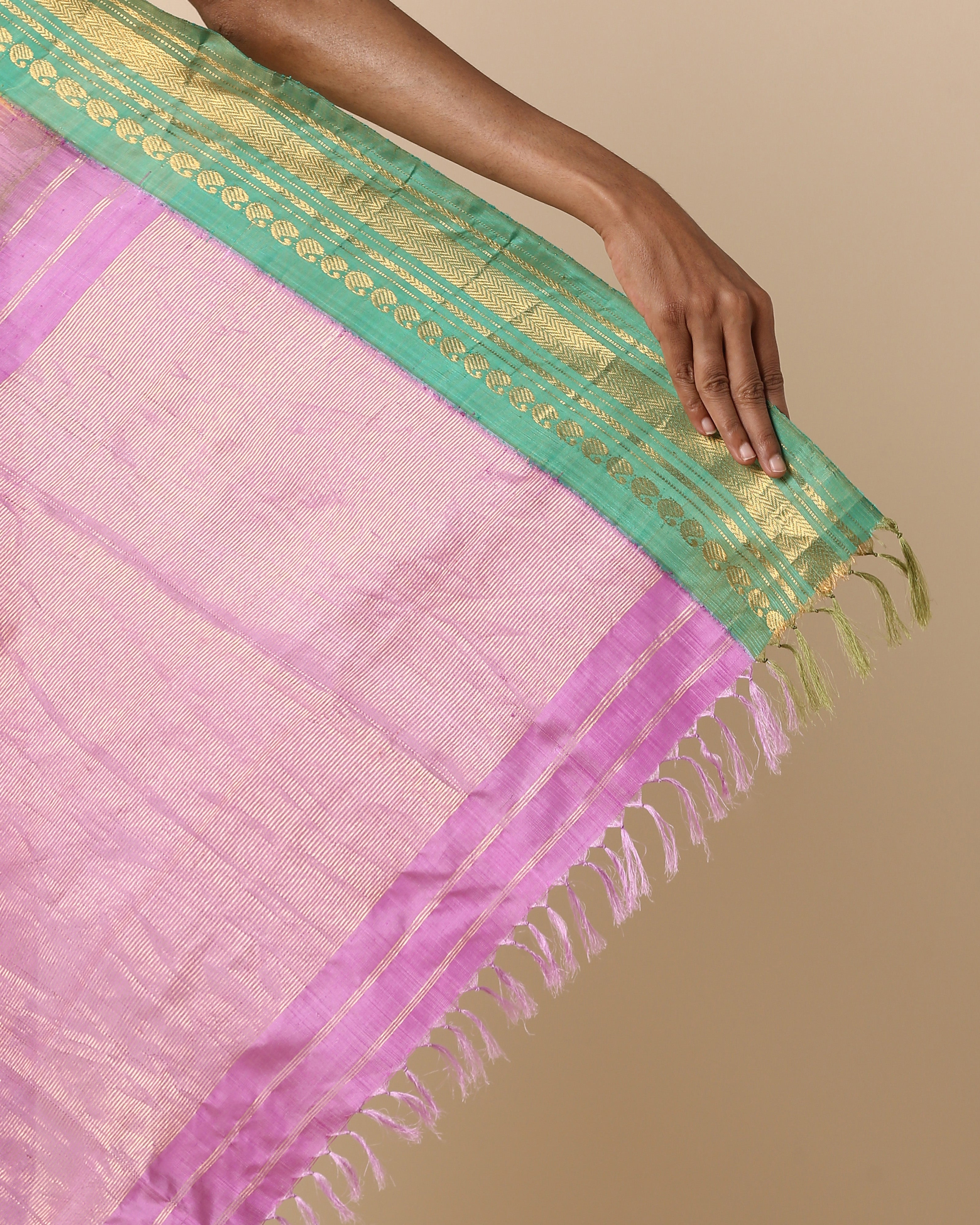 Maham Gadwal Kuttu Weave Cotton Silk Saree