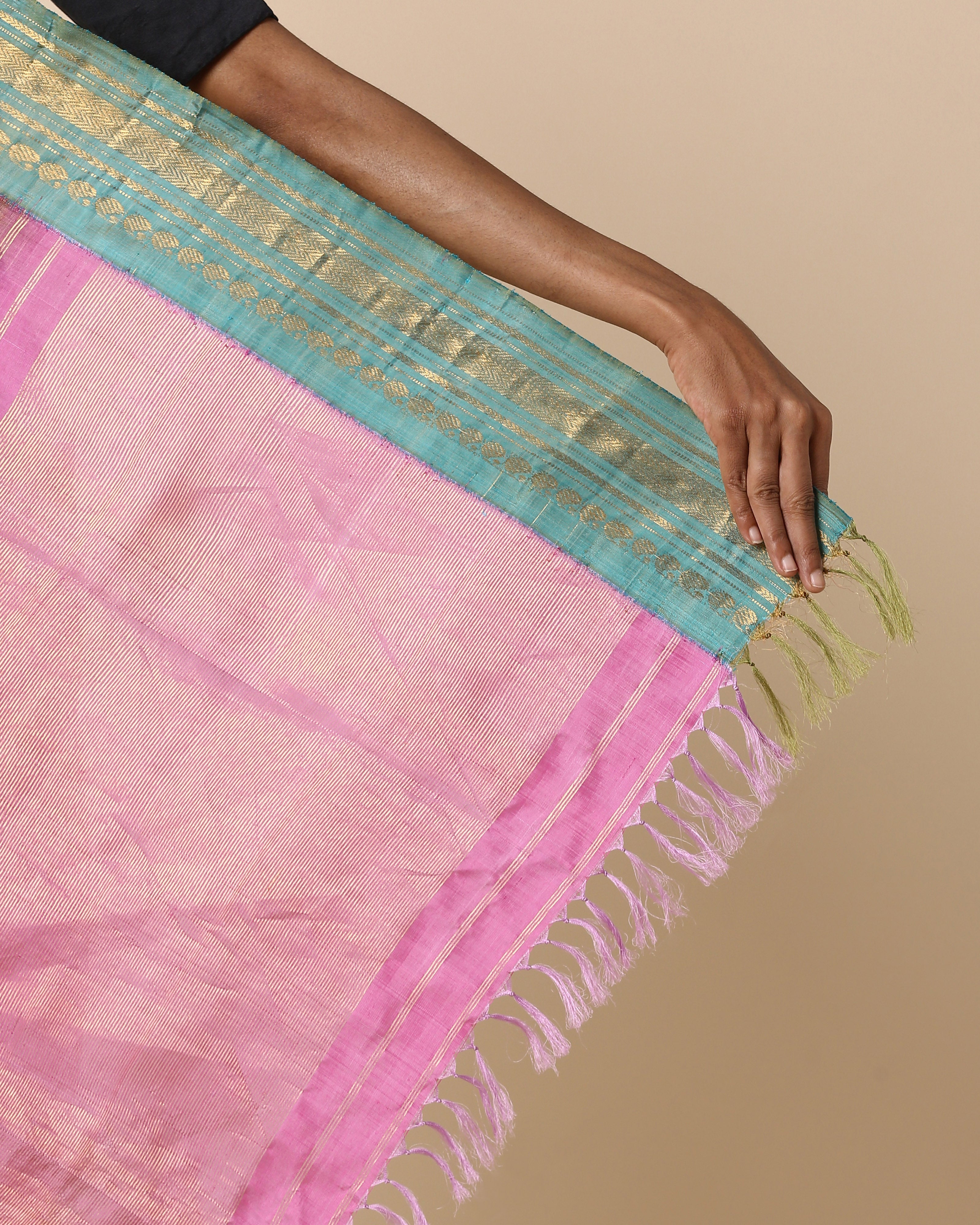 Maham Gadwal Kuttu Weave Cotton Silk Saree