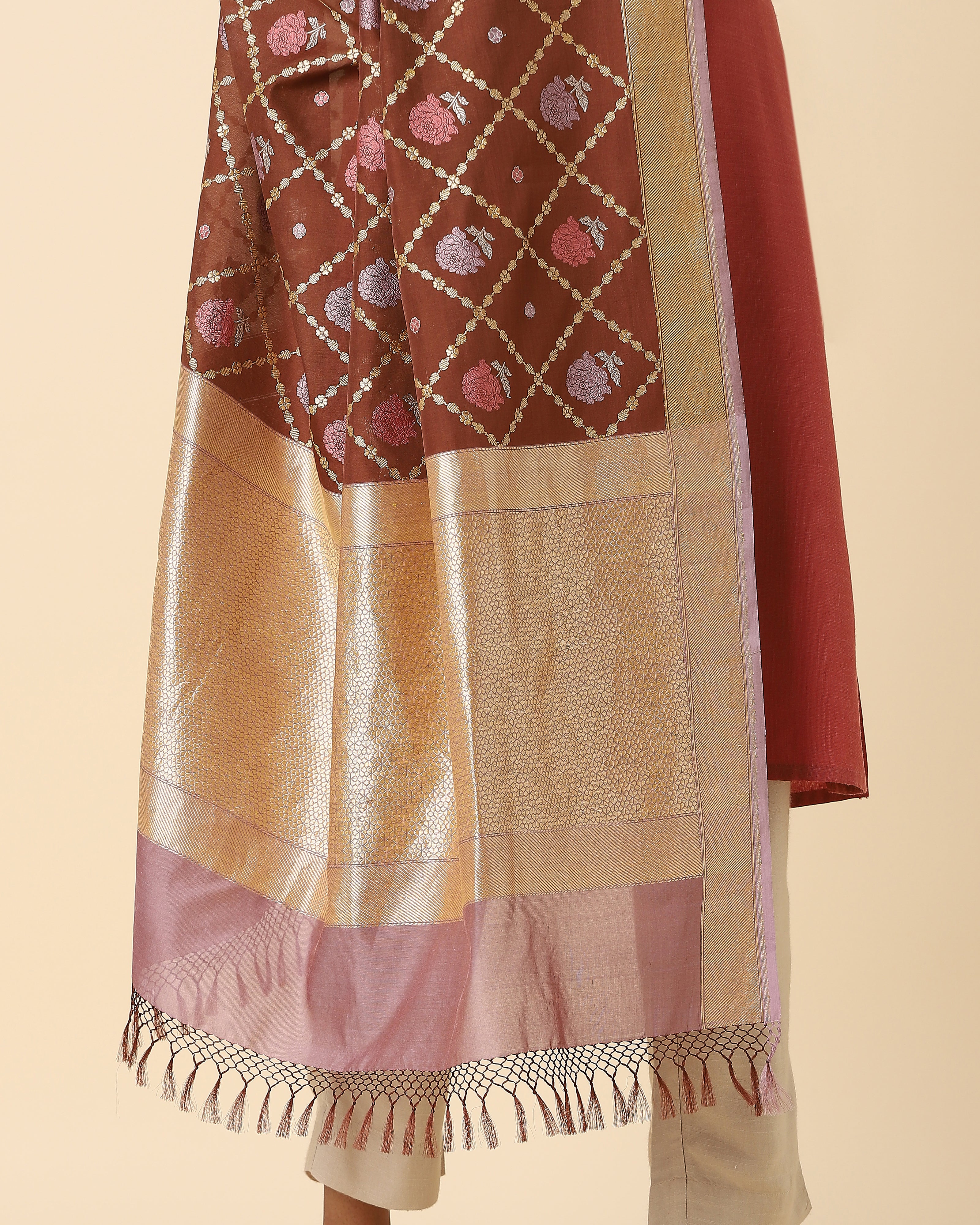 Evanthe Kadwa Silk Cotton Dupatta