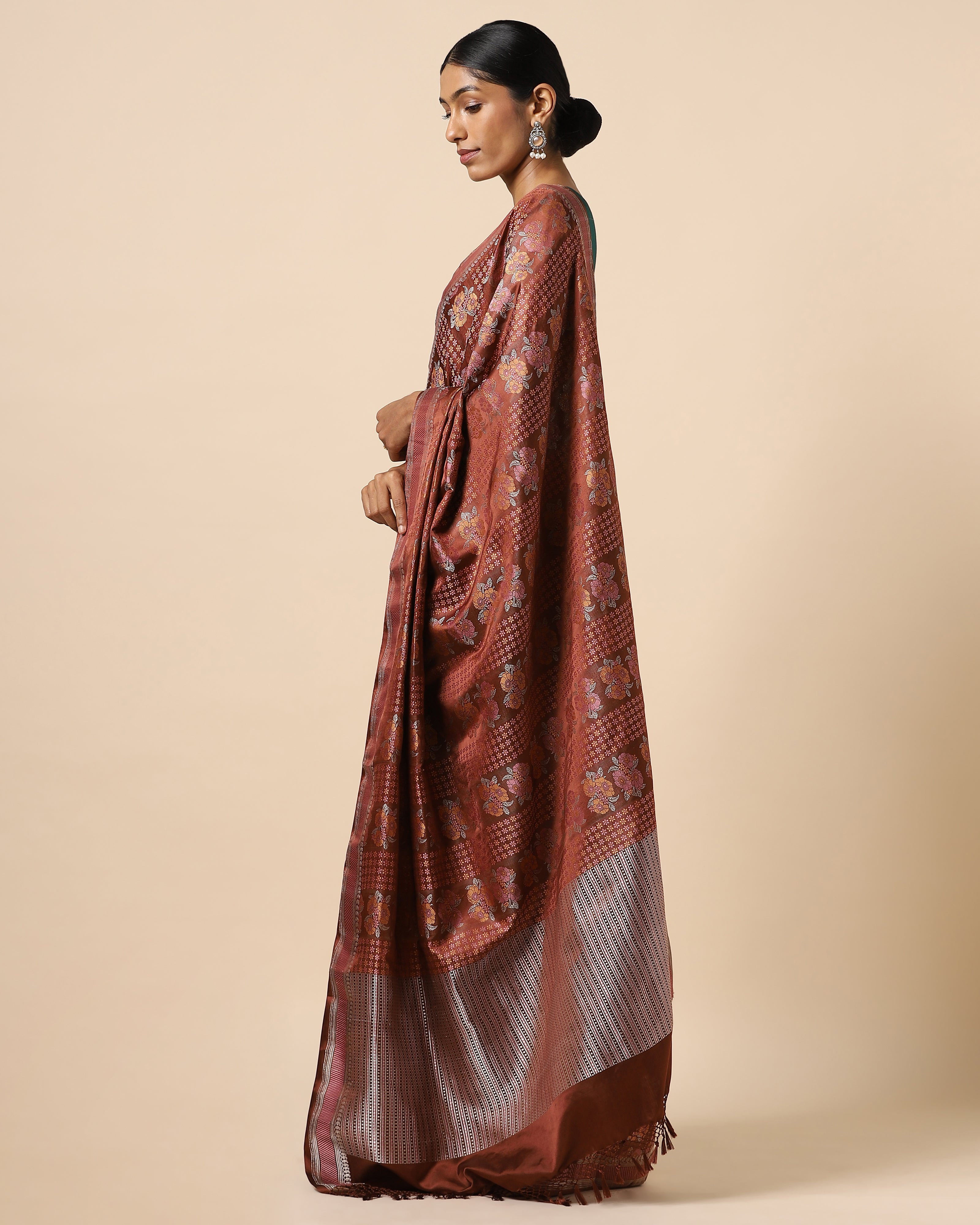 Manjri Tanchoi Silk Saree