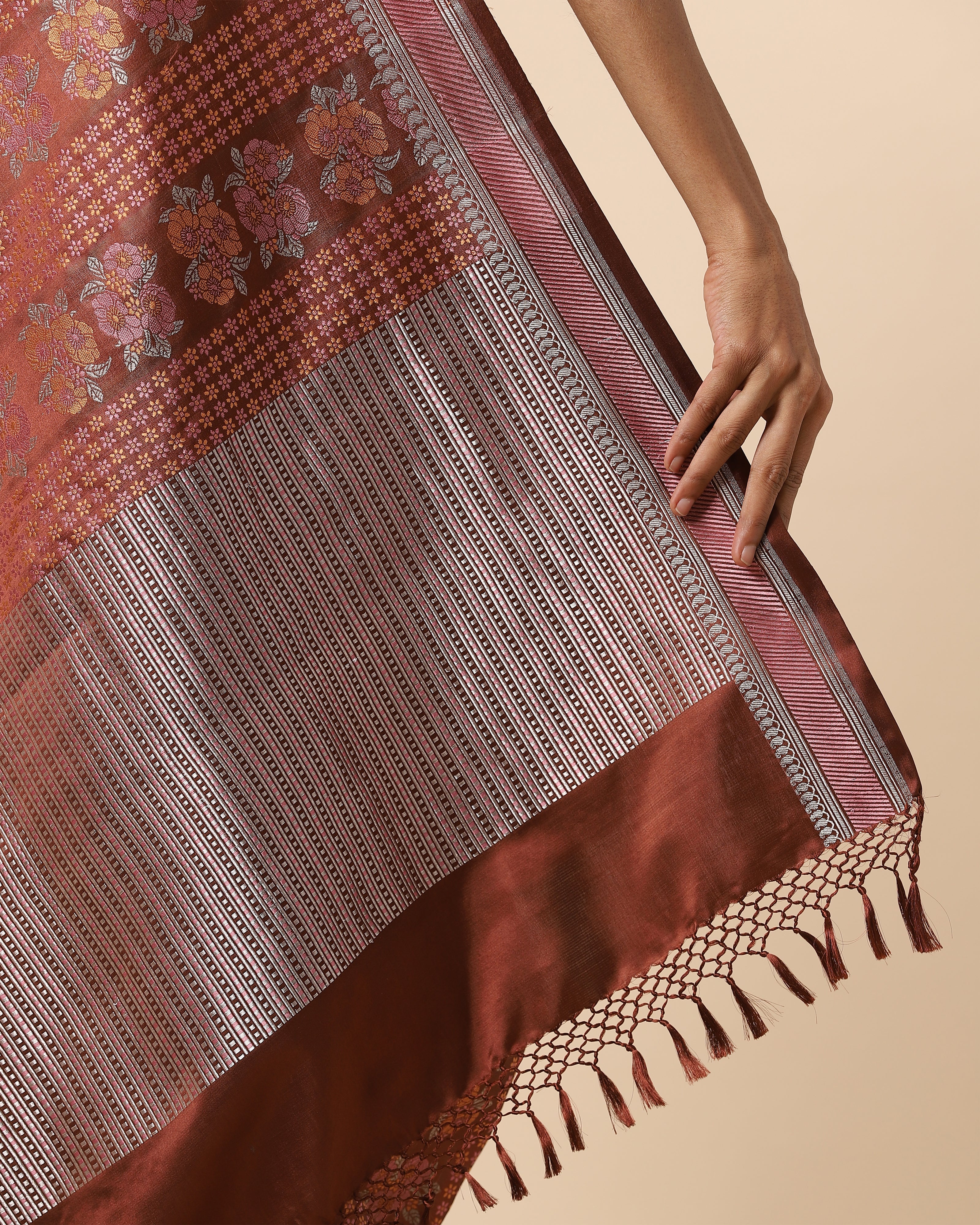 Manjri Tanchoi Silk Saree