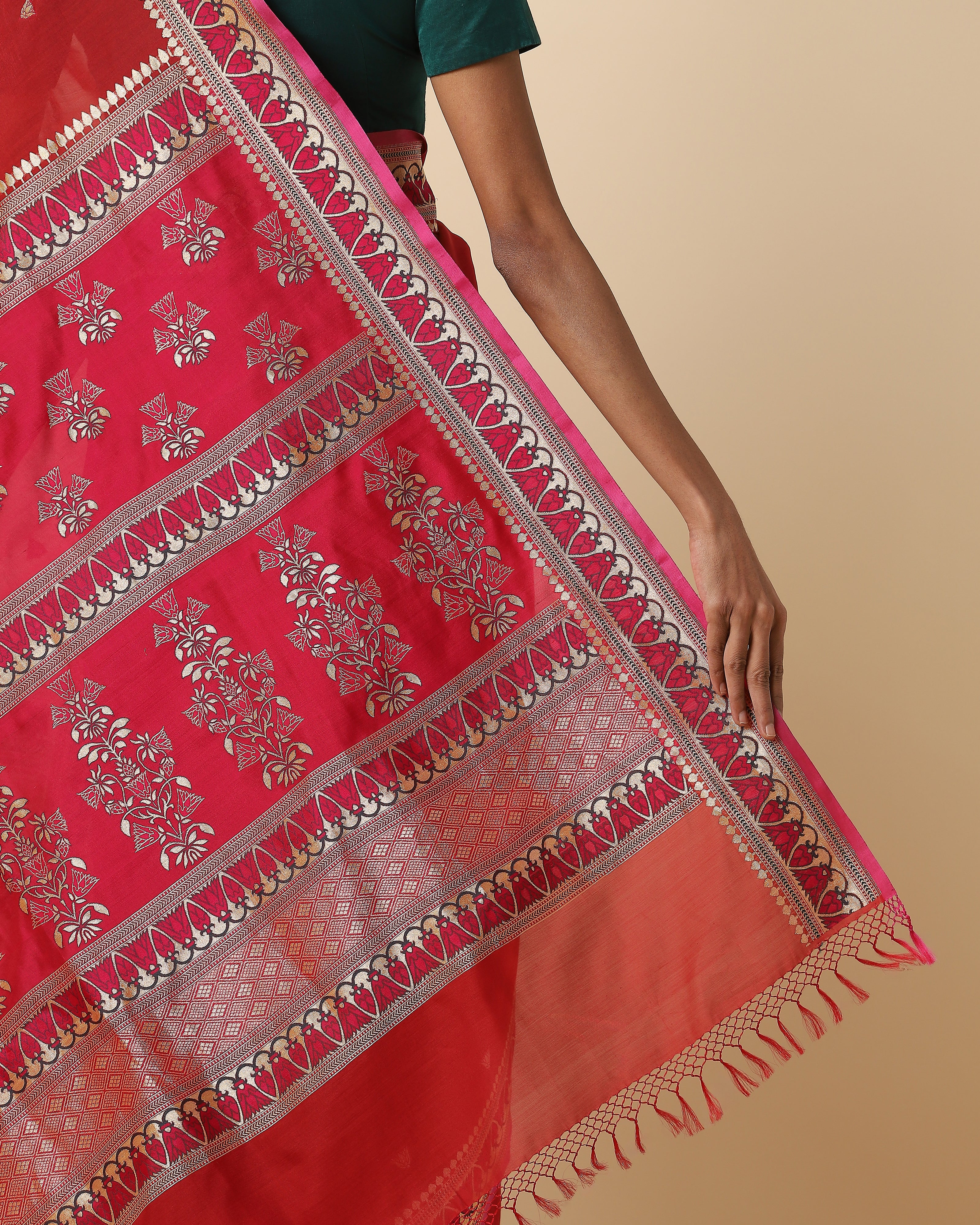 Juman Kadwa Silk Cotton Saree