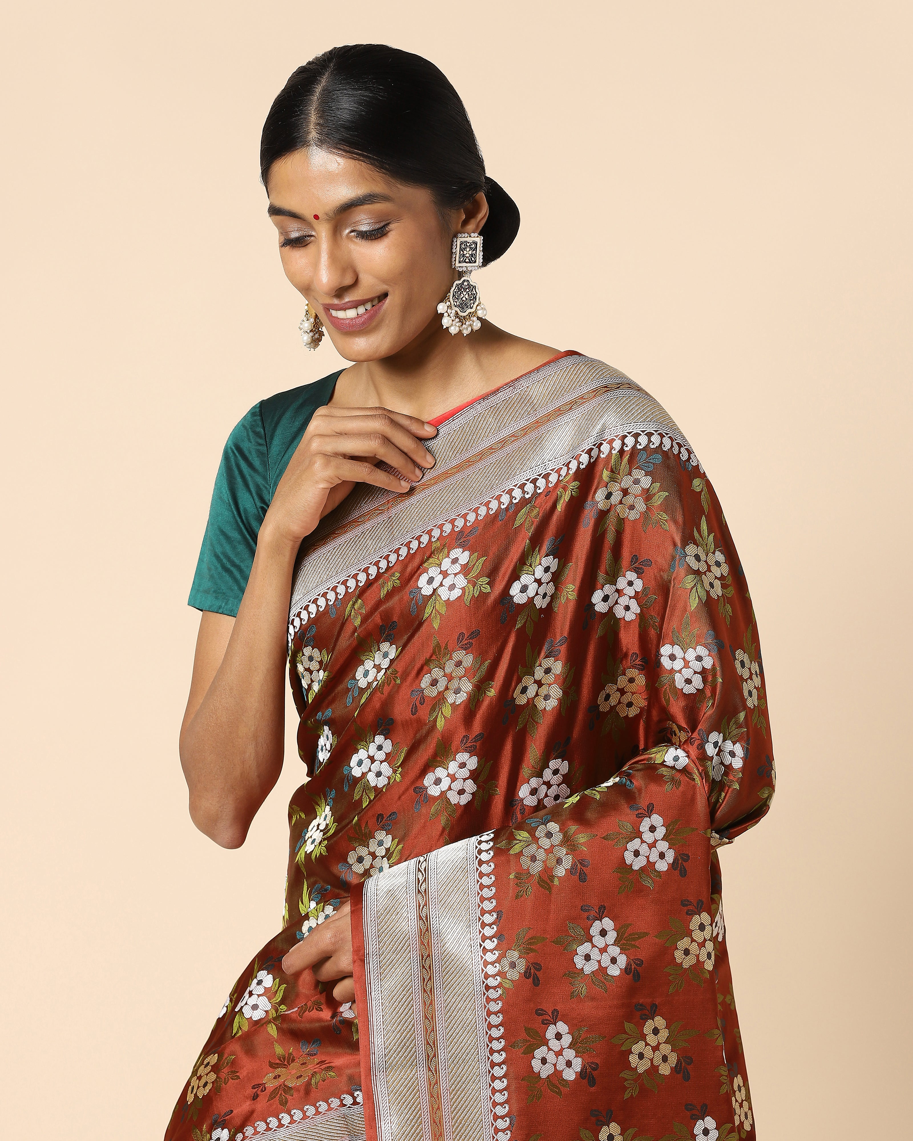 Salena Tanchoi Silk Saree