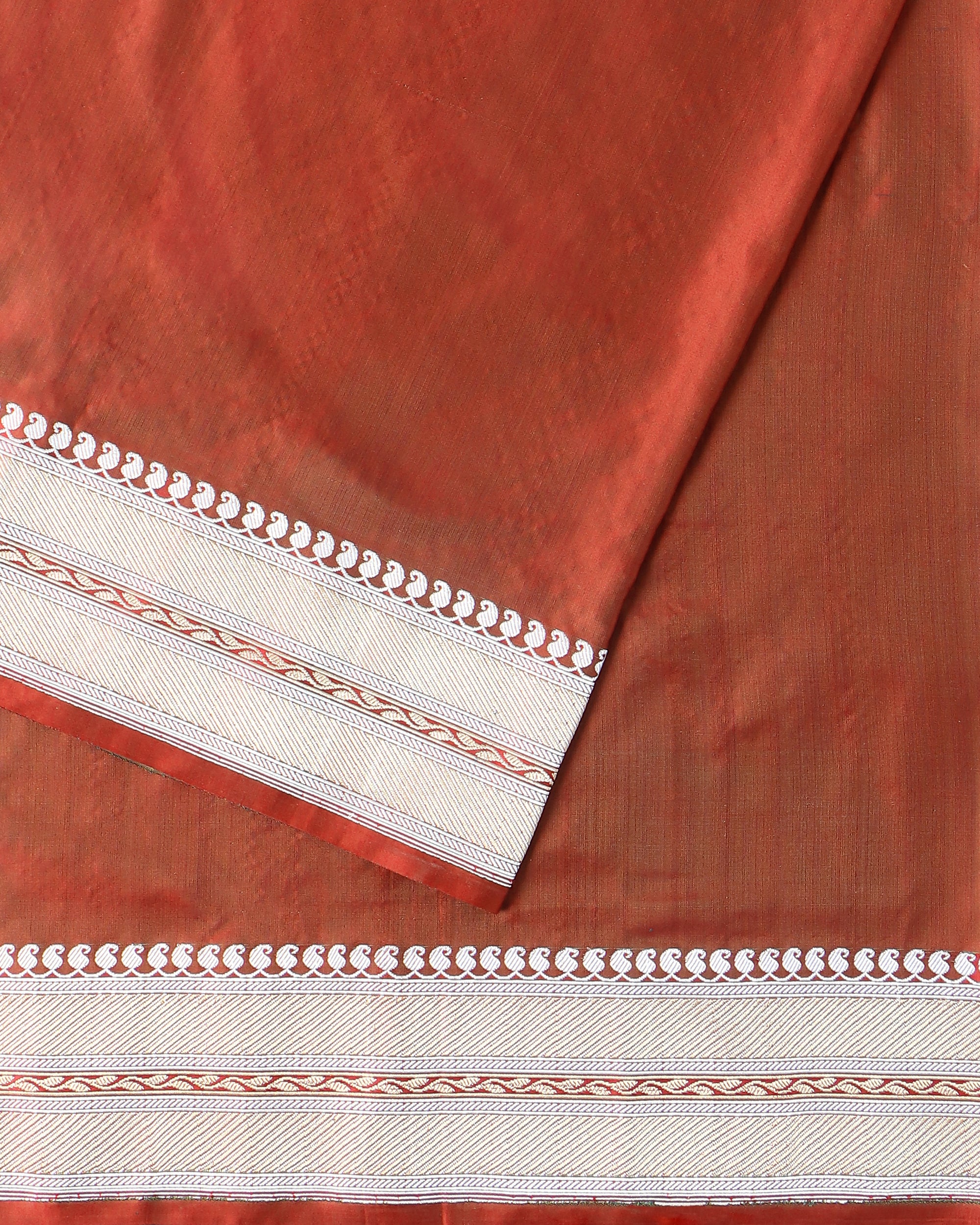 Salena Tanchoi Silk Saree