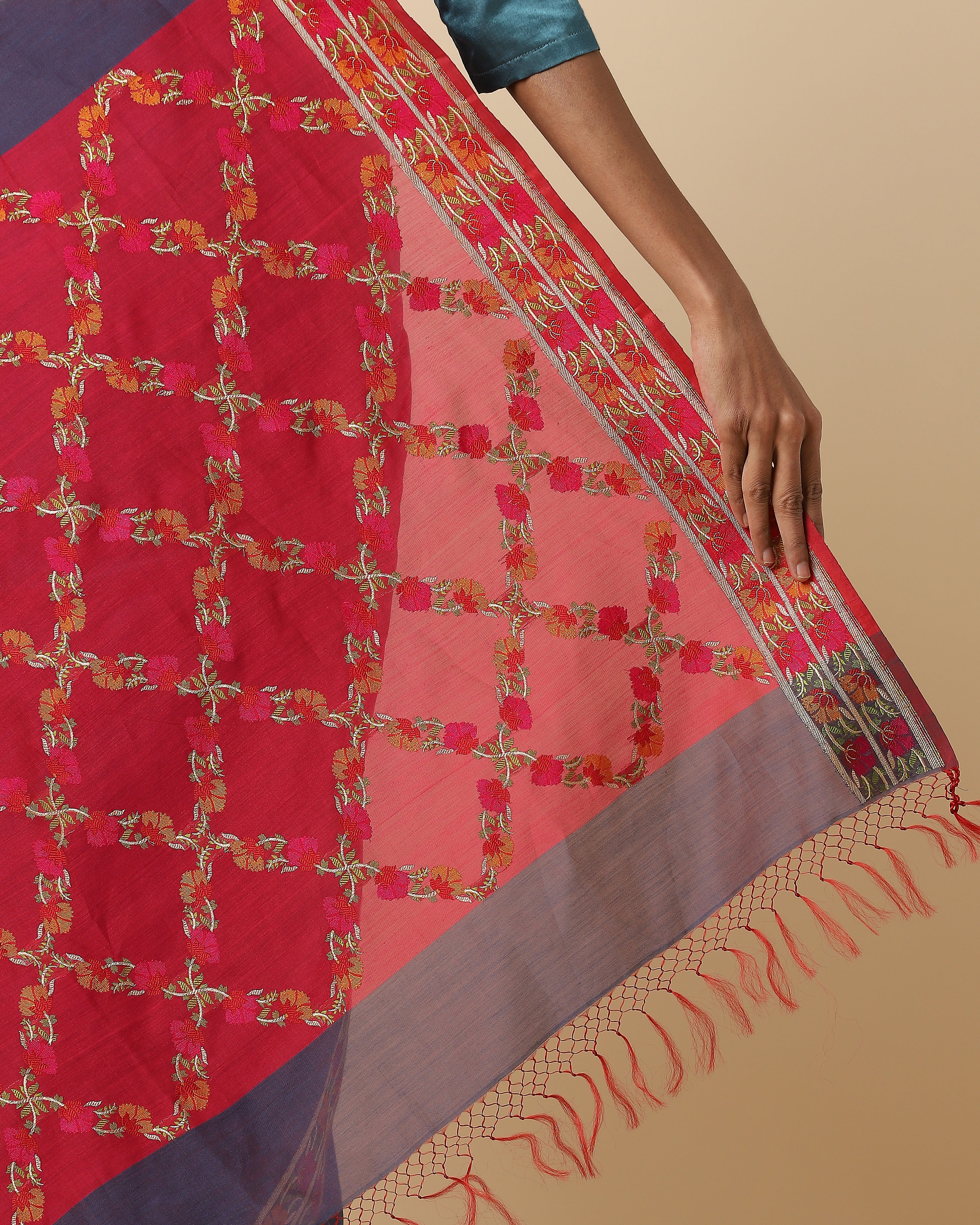 Nohar Kadwa Silk Cotton Saree