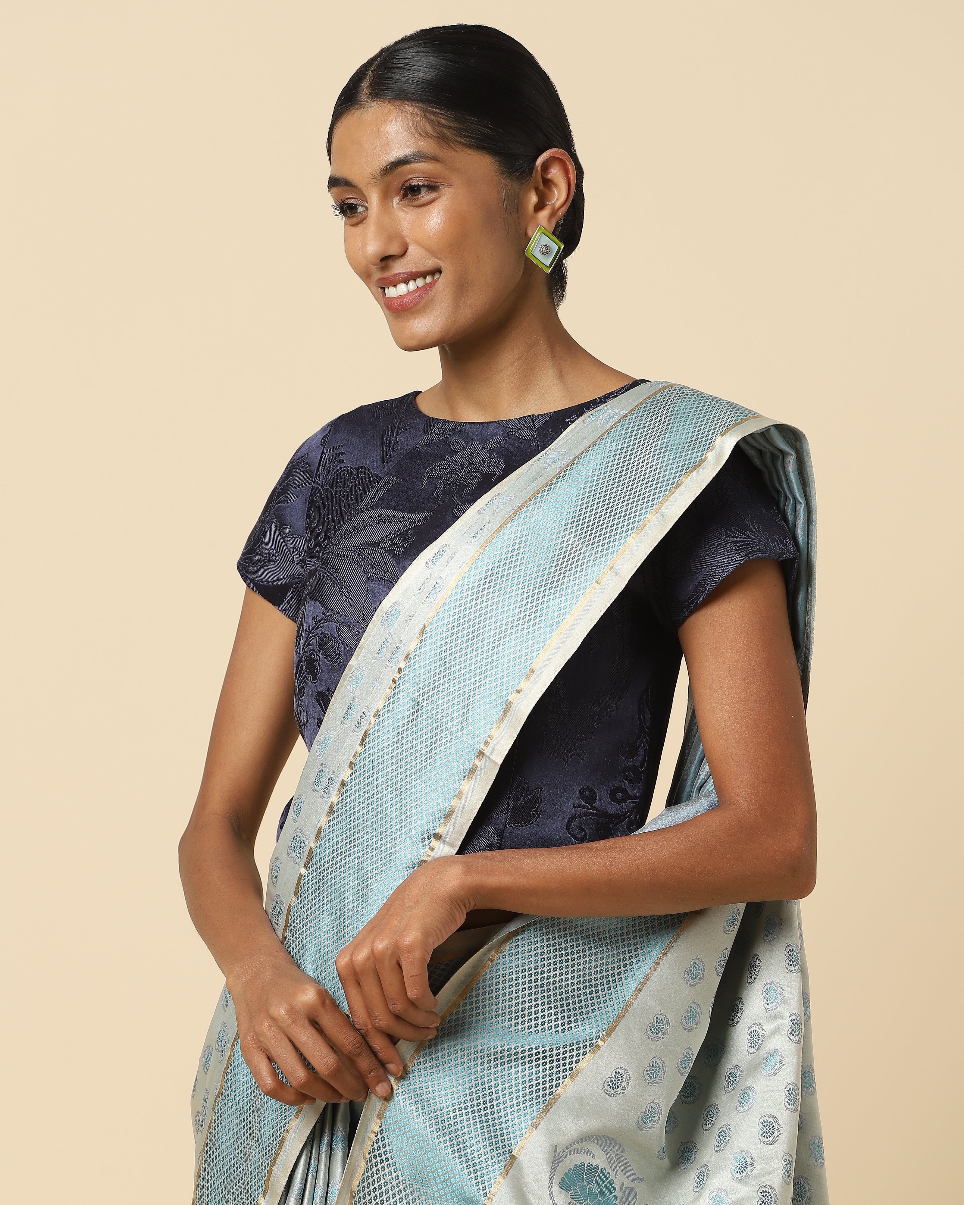 Srinjine Tanchoi Silk Saree