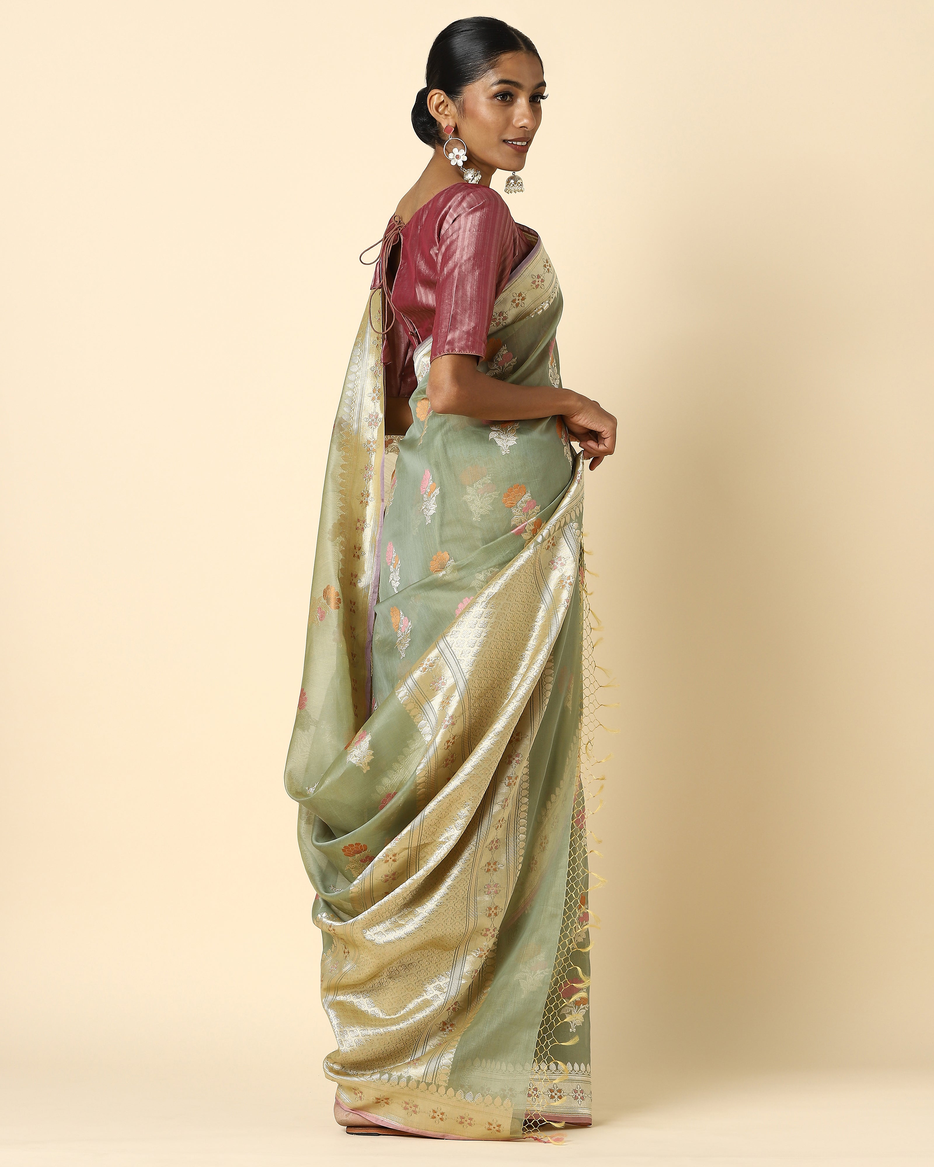 Ambretta Kadwa Silk Cotton Saree