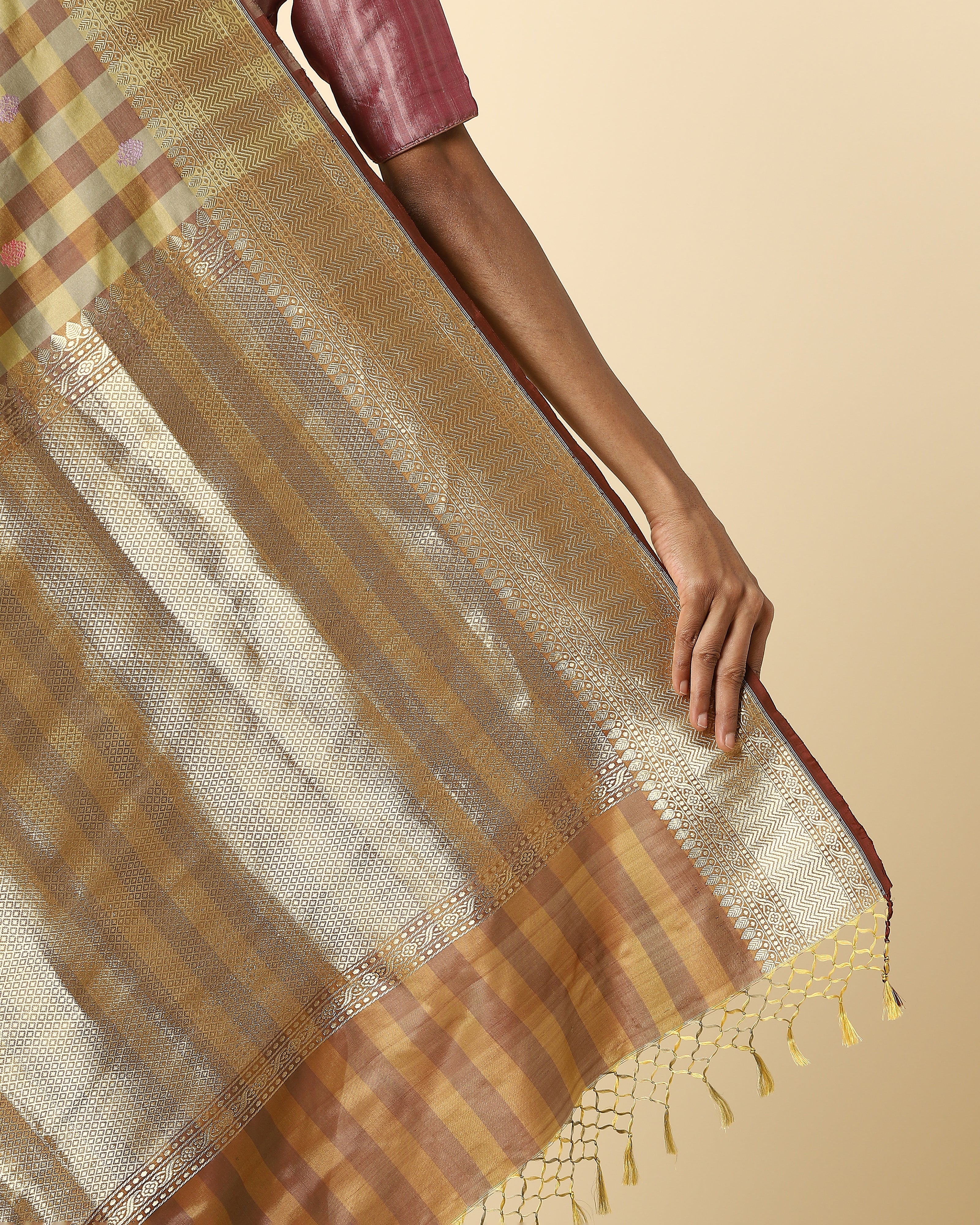 Devina Kadwa Silk Saree