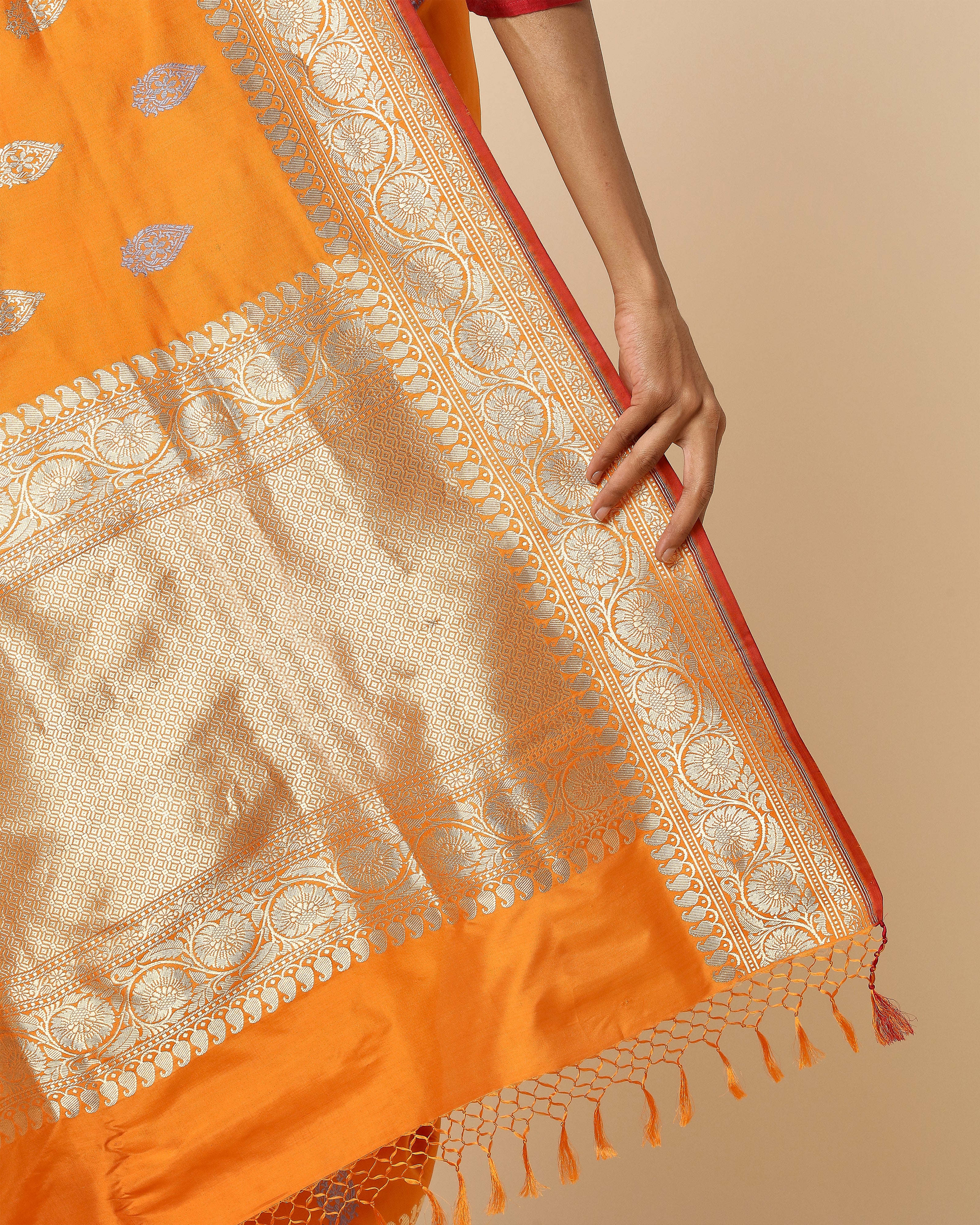 Swariti Kadwa Silk Saree