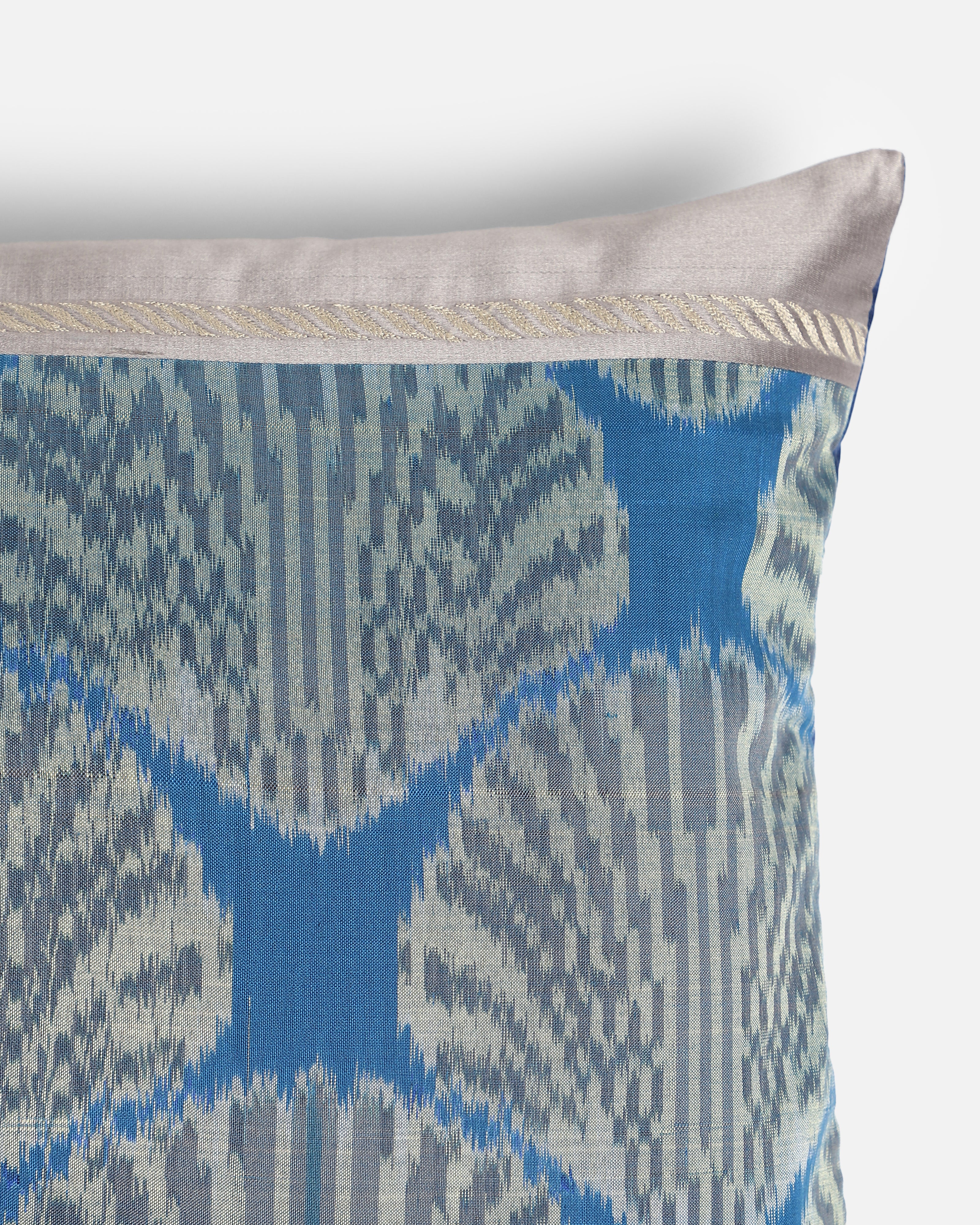 Naida Weft Ikat Cotton Silk Cushion Cover