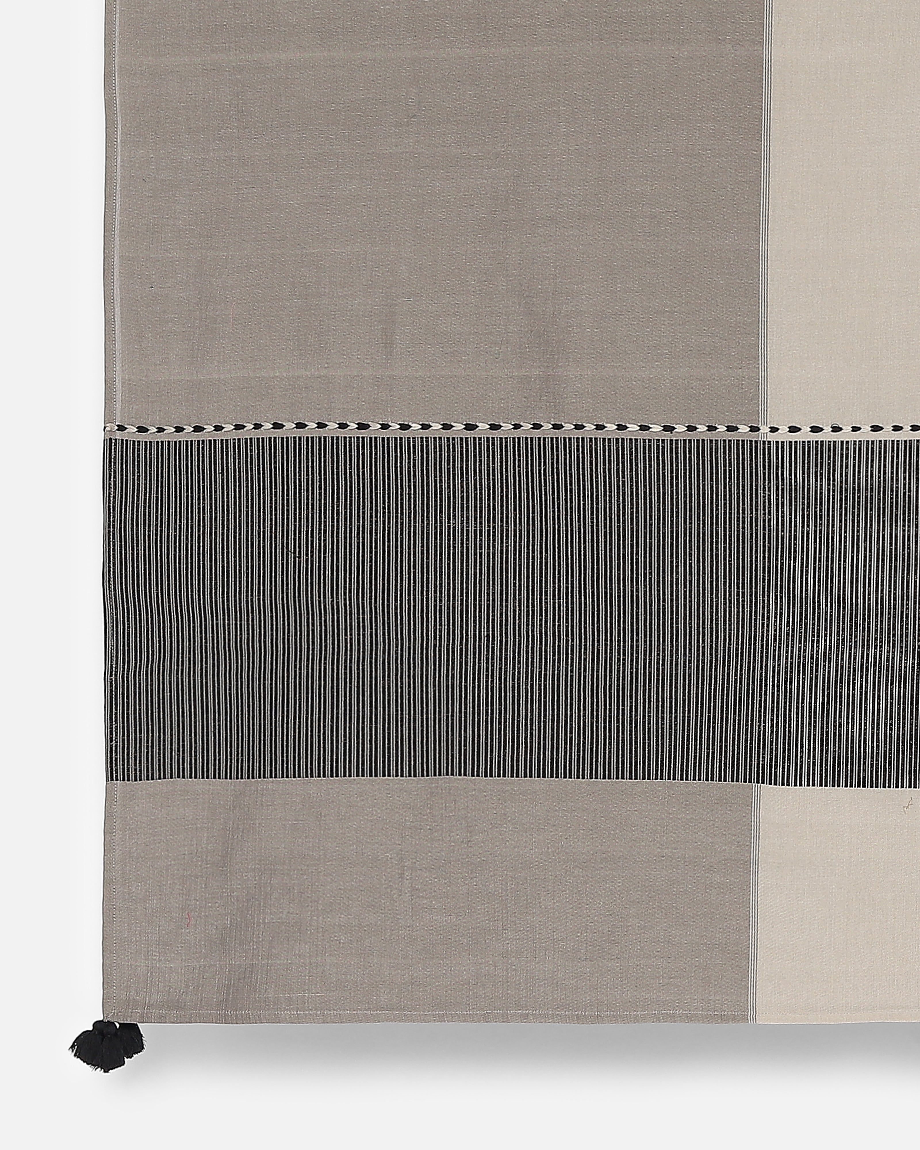 Align Bhujodi Extra Weft Cotton Double Bed Cover