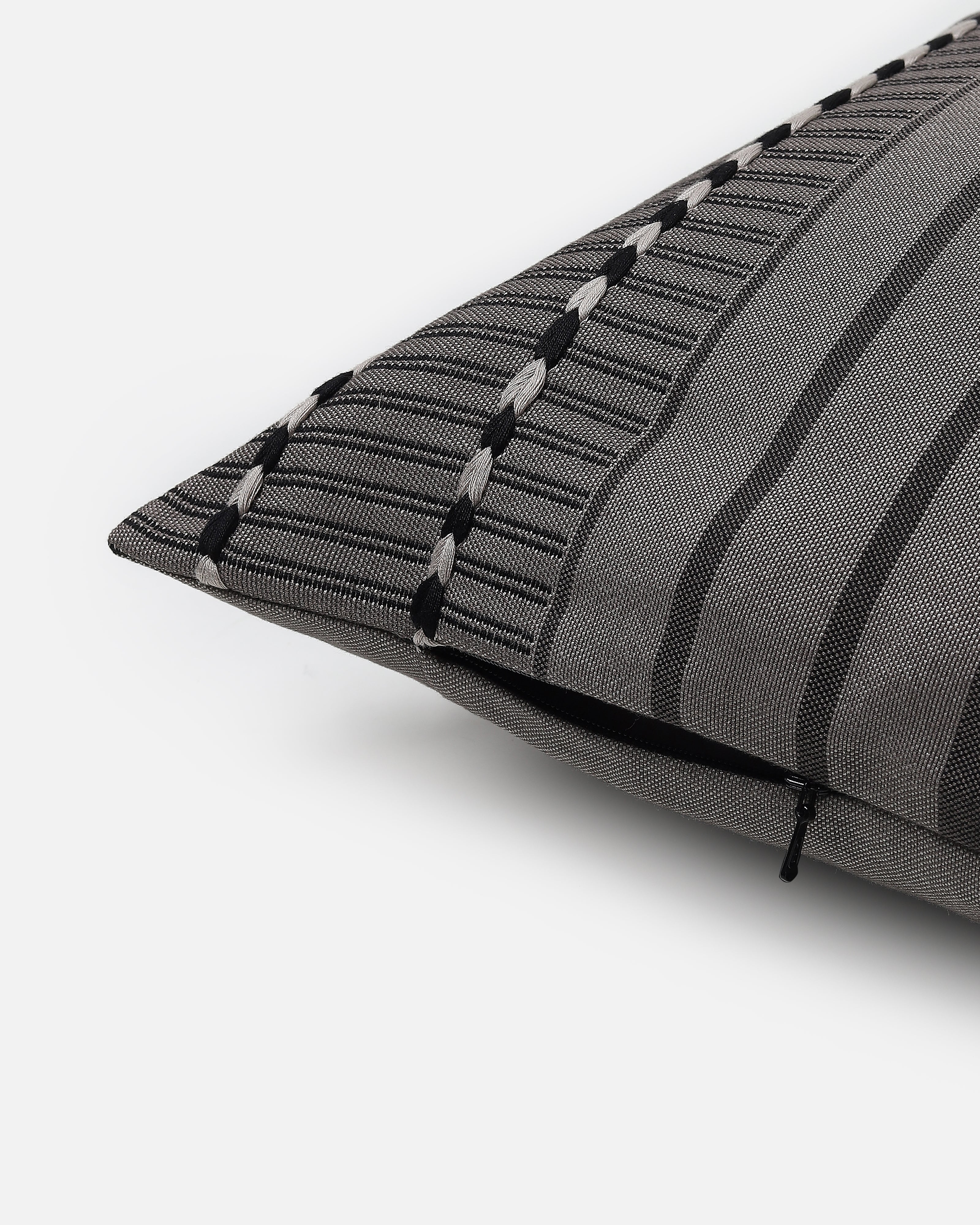 Step Bhujodi Extra Weft Cotton Cushion Cover