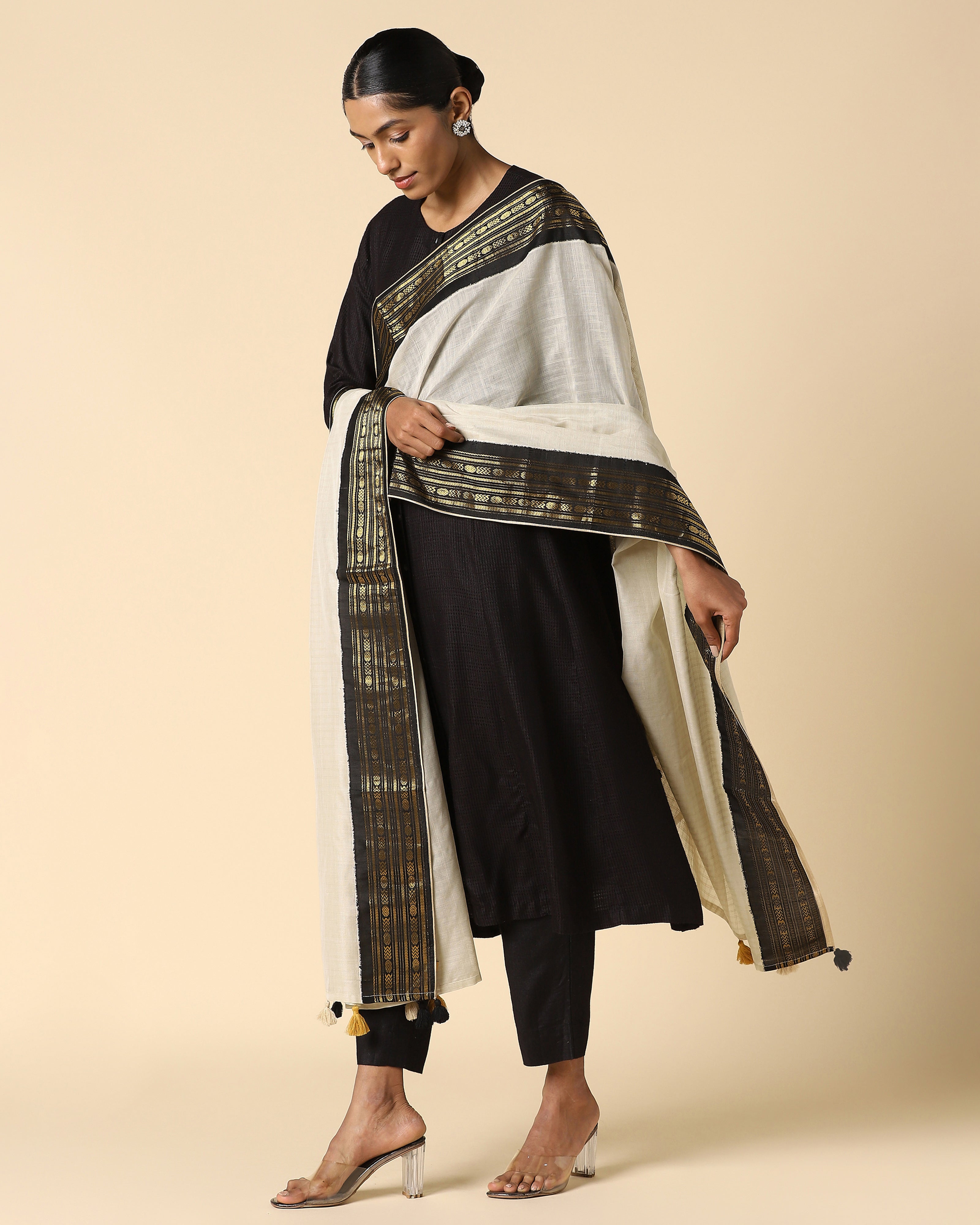 Janeen Gadwal Kuttu Weave Cotton Silk Dupatta