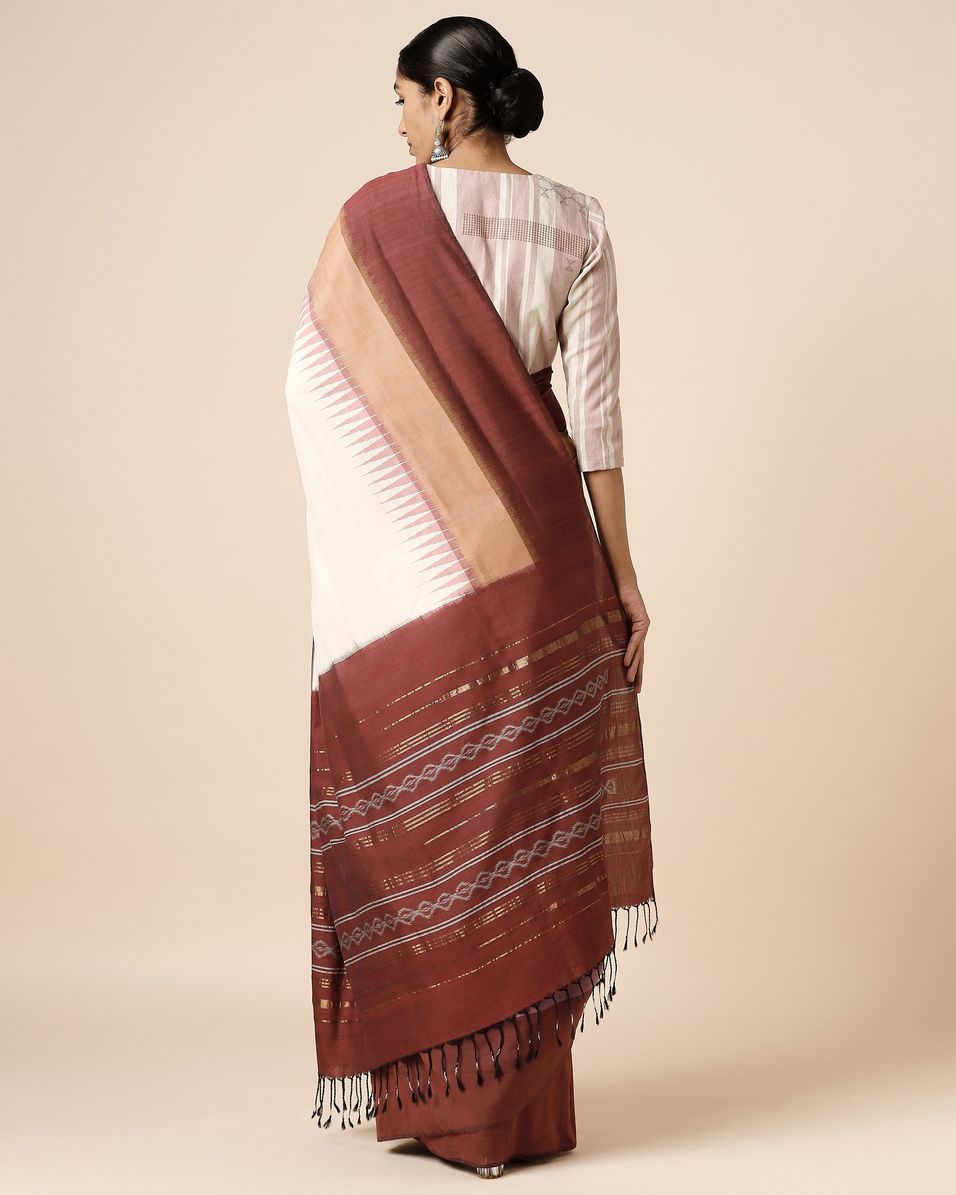 Kashida Pochampally Weft Ikat Cotton Saree