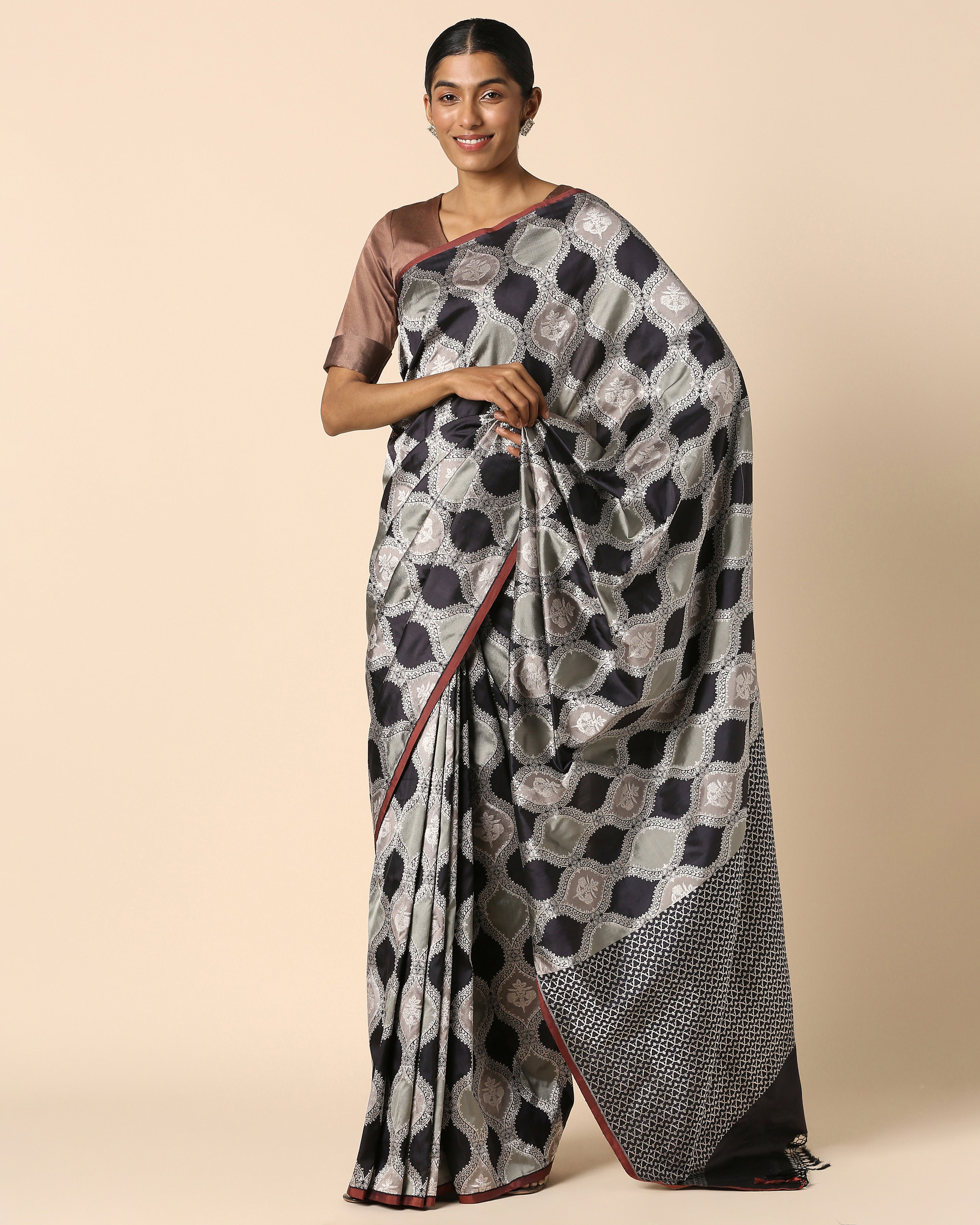 Zola Banarasi Rangkaat Silk Saree