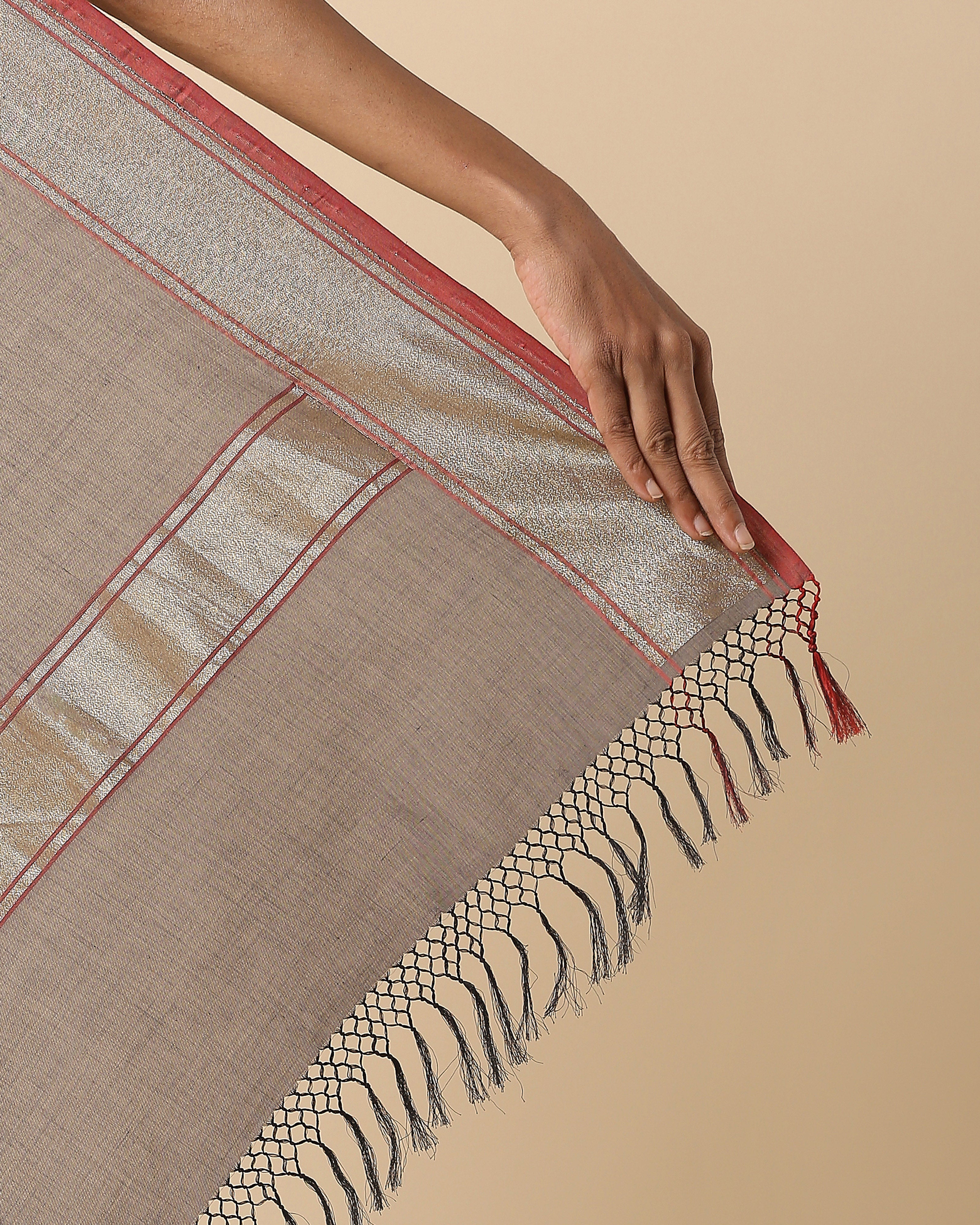 Nuvia Banarasi Jamdani Cotton Saree