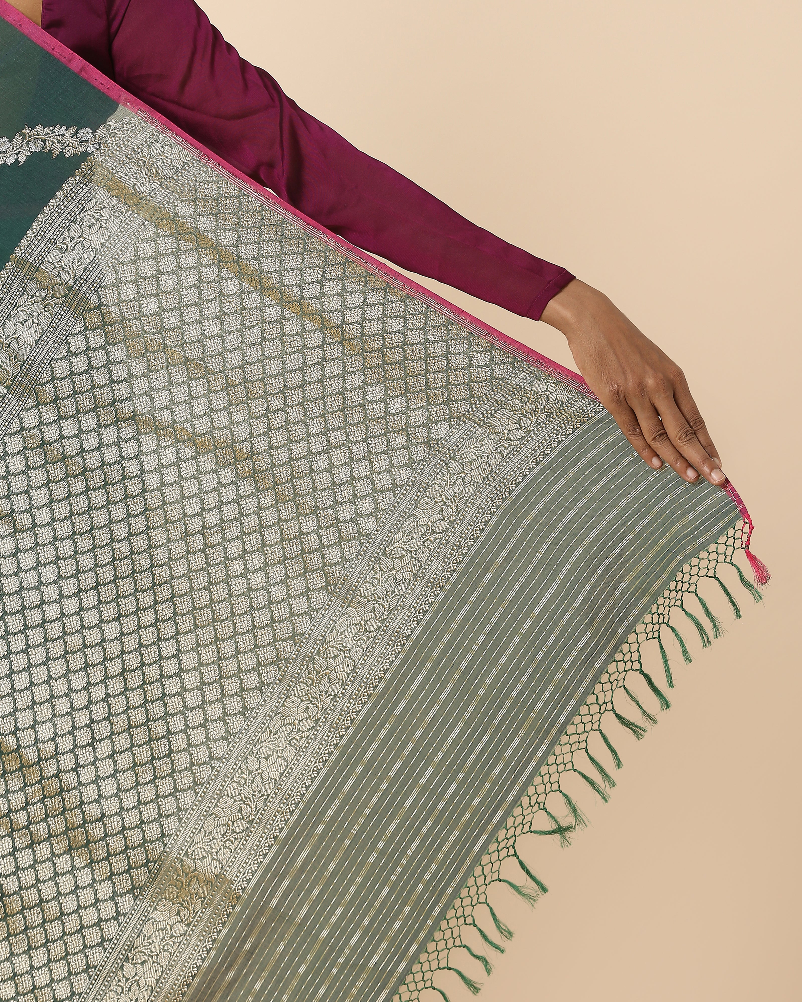 Heru Banarasi Kadwa Cotton Saree