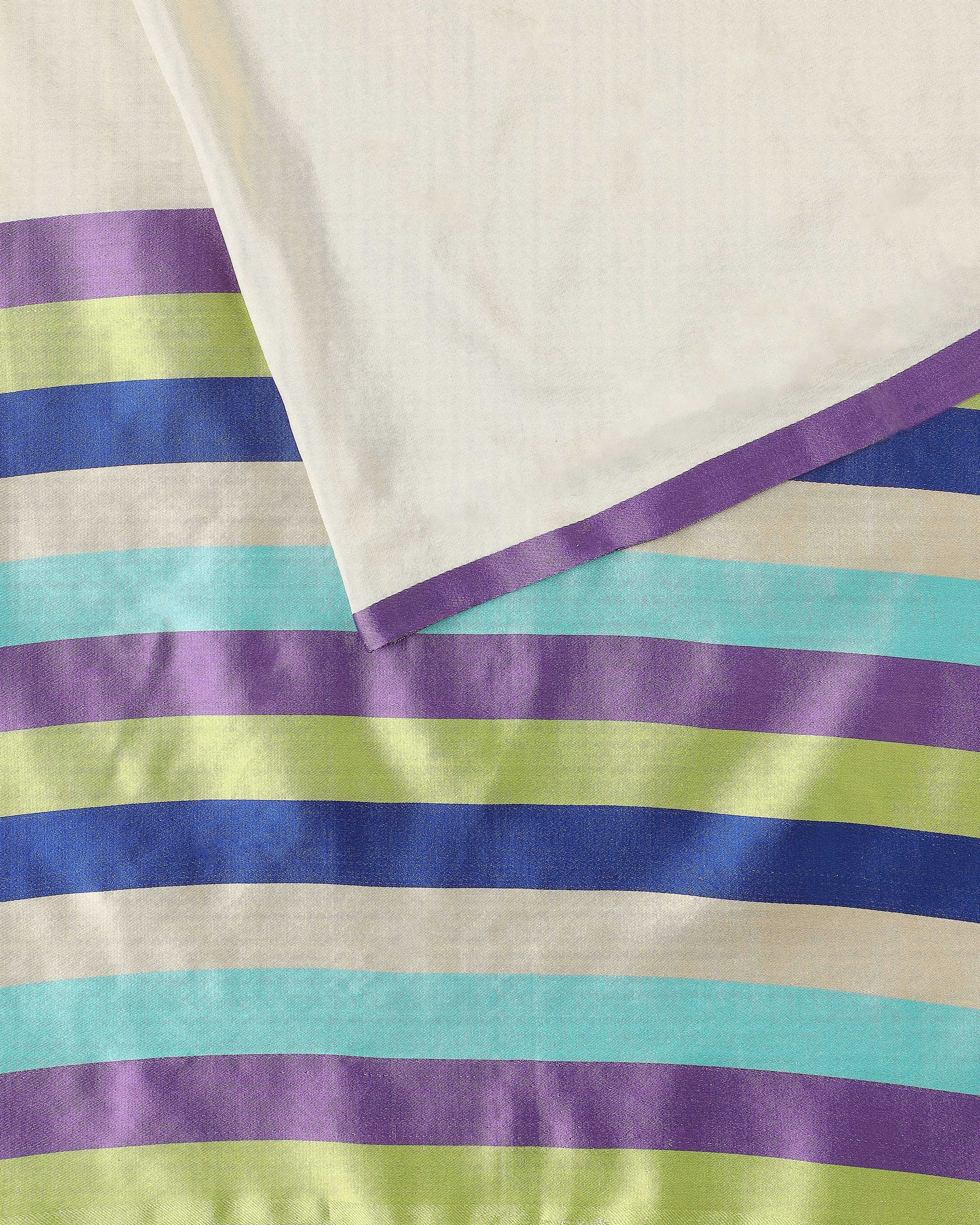 Navia Banarasi Tanchoi Silk Saree