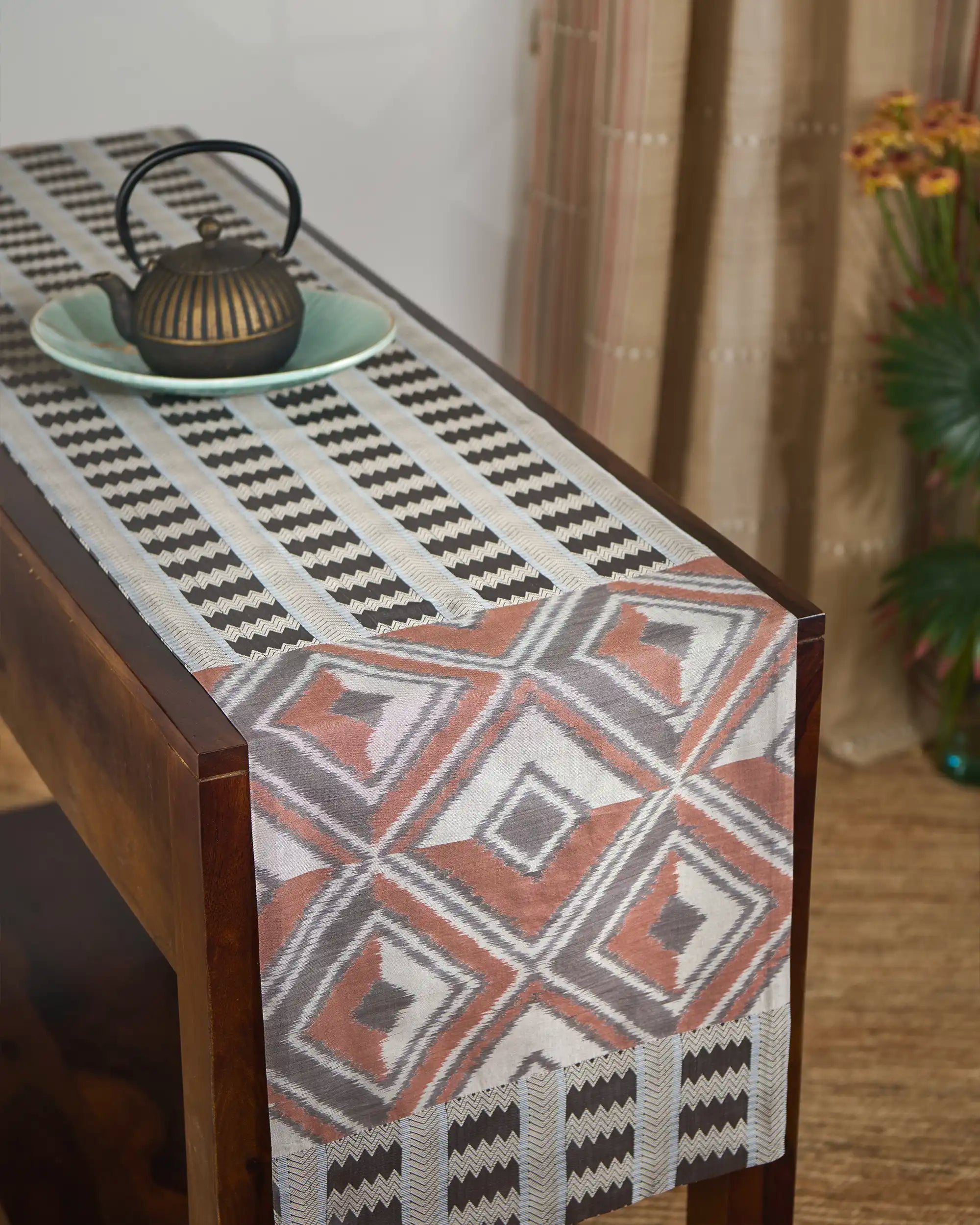 Chandi Banarasi Tanchoi Silk Table Runner