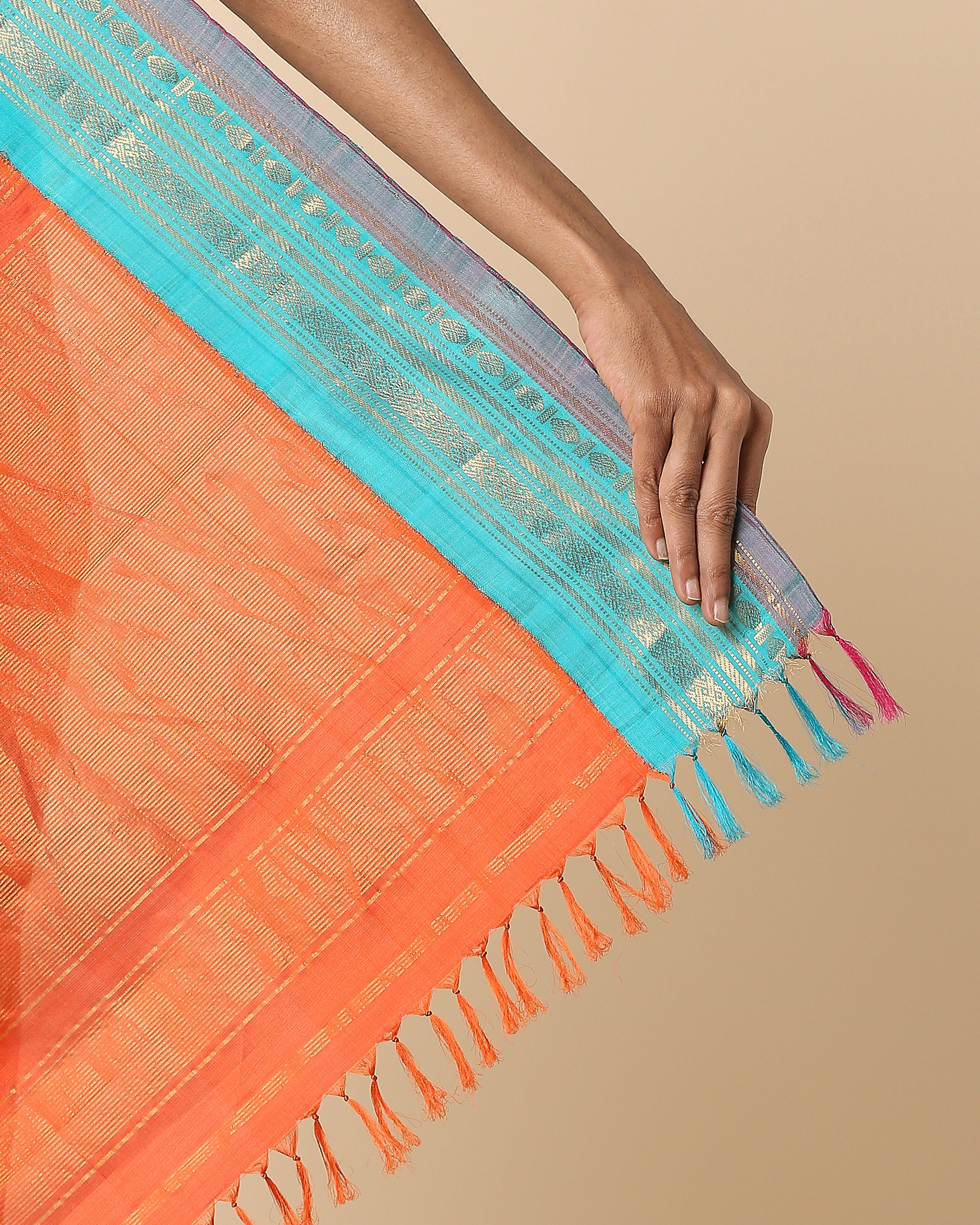 Olisa Gadwal Kuttu Weave Cotton Silk Saree