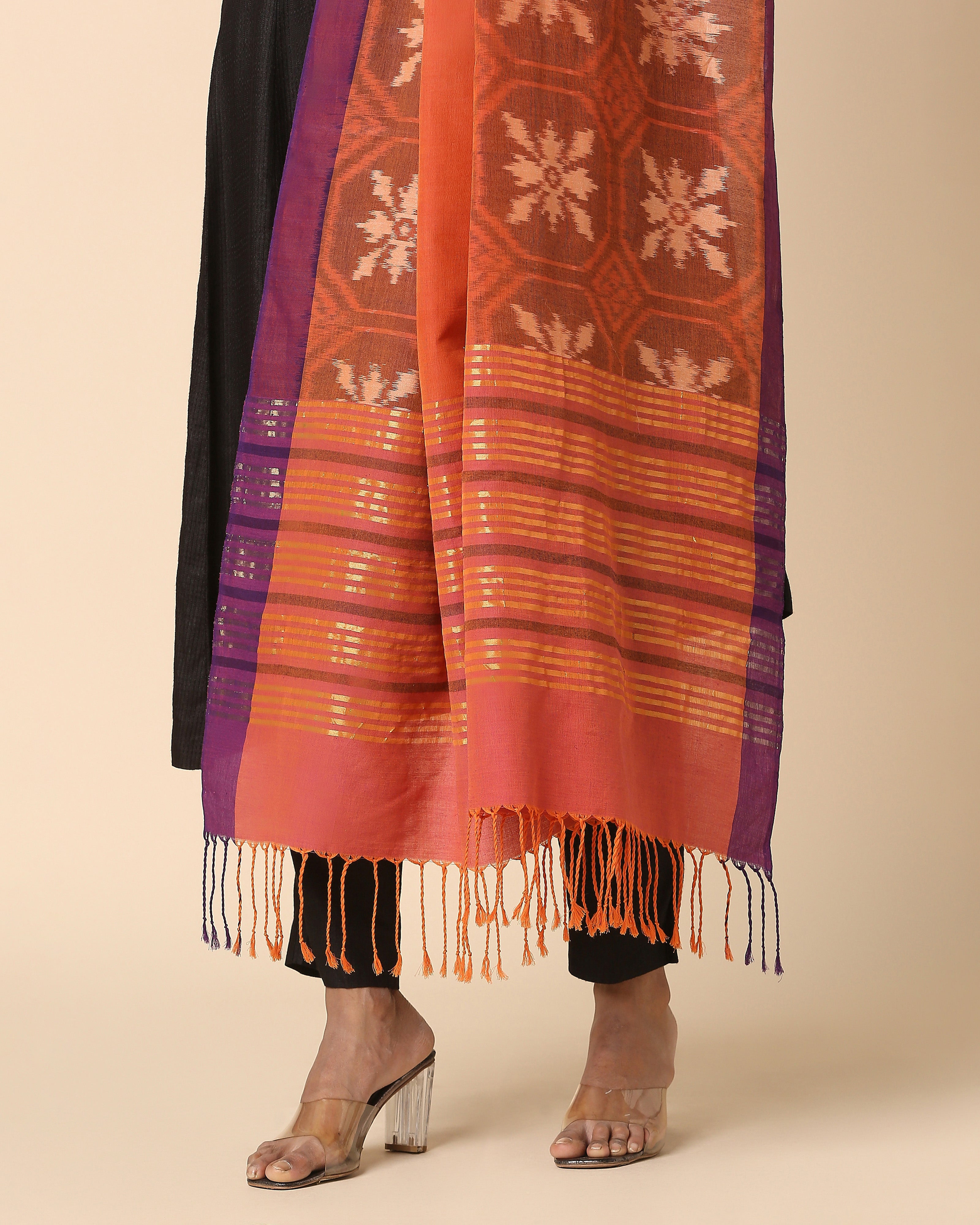 Saavi Pochampally Weft Ikat Cotton Dupatta