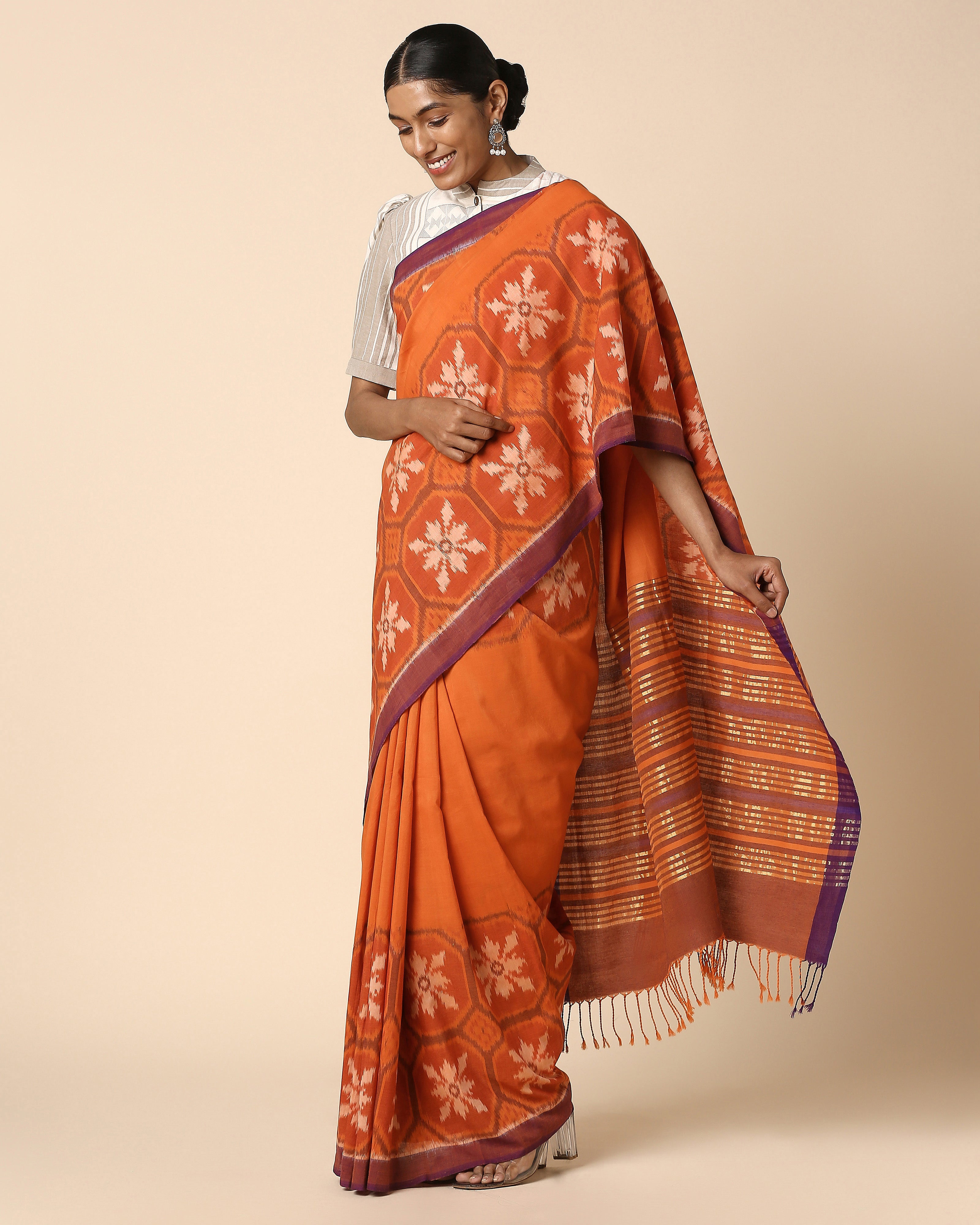 Saavi Pochampally Weft Ikat Cotton Saree