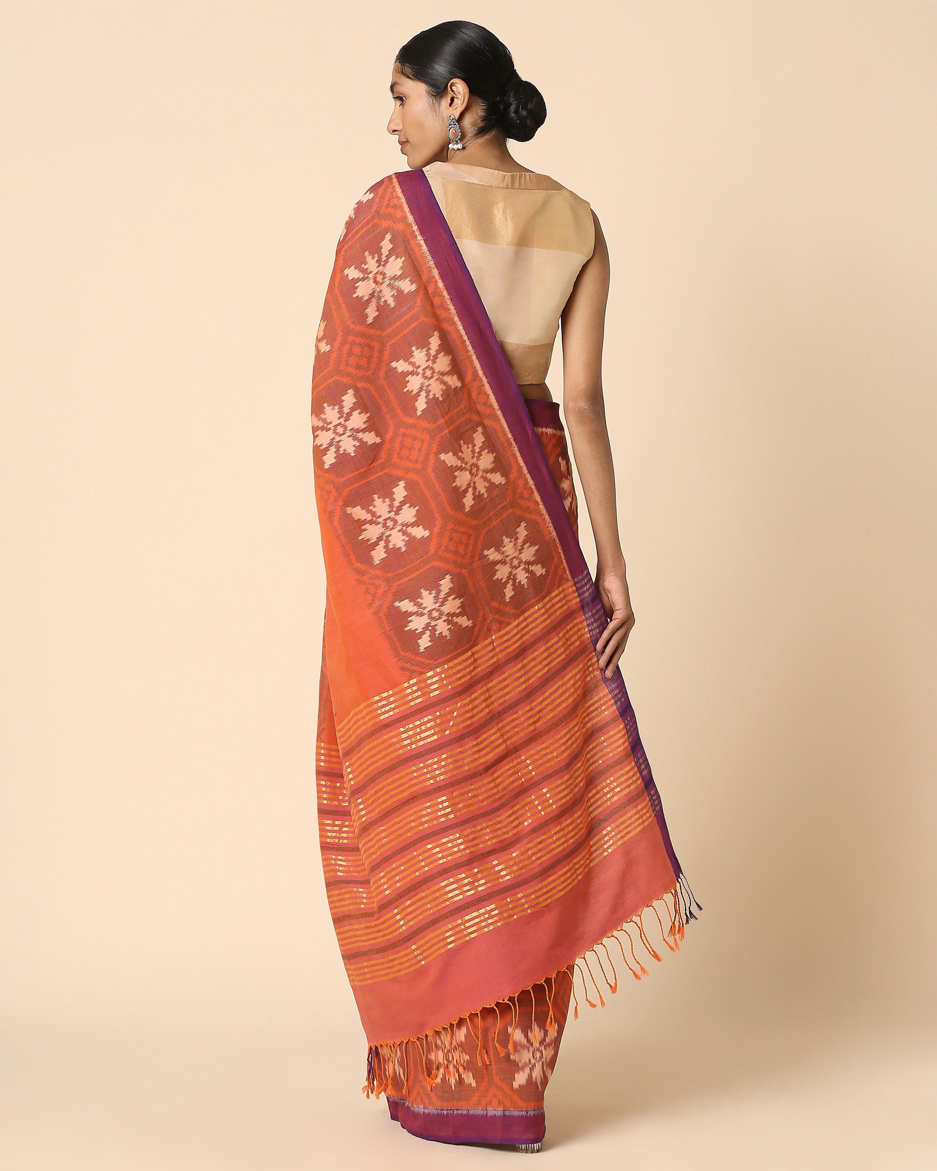 Saavi Pochampally Weft Ikat Cotton Saree