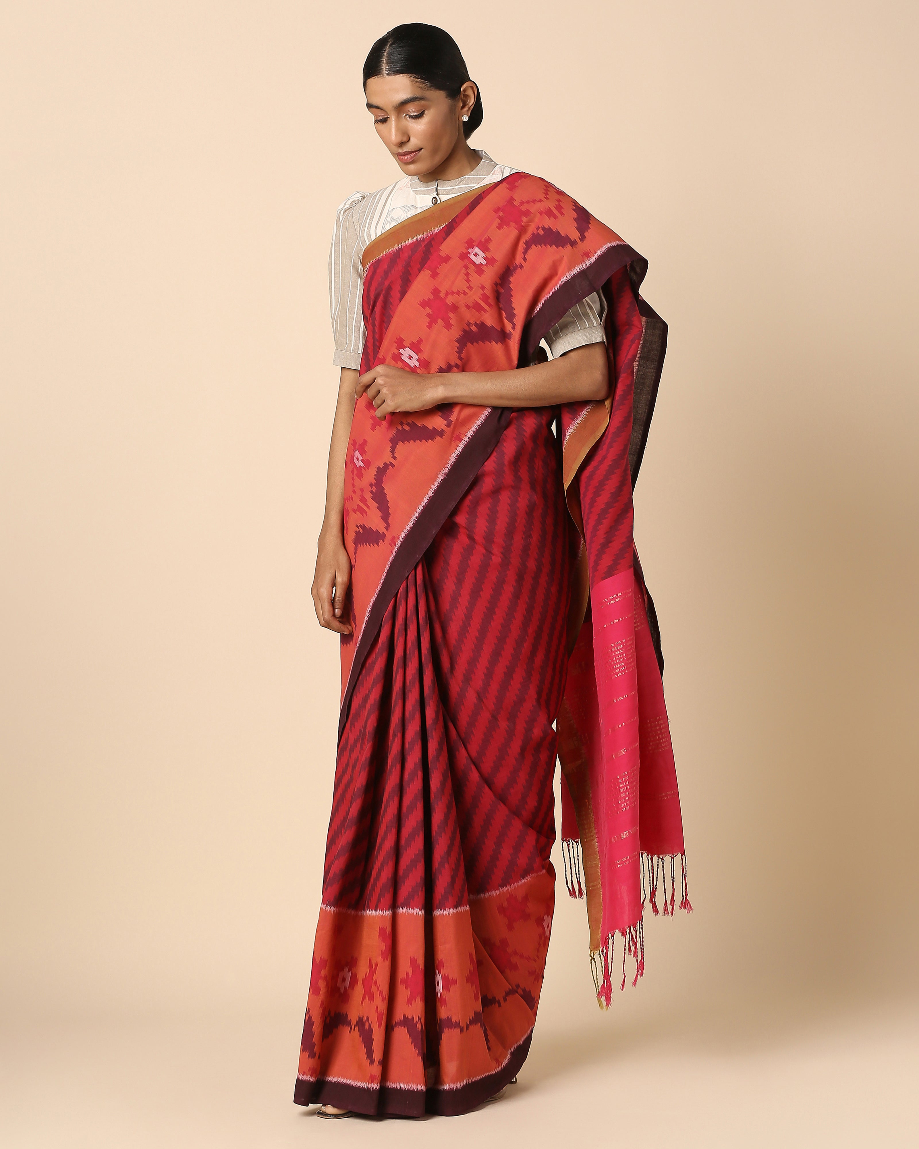 Raaya Pochampally Weft Ikat Cotton Saree