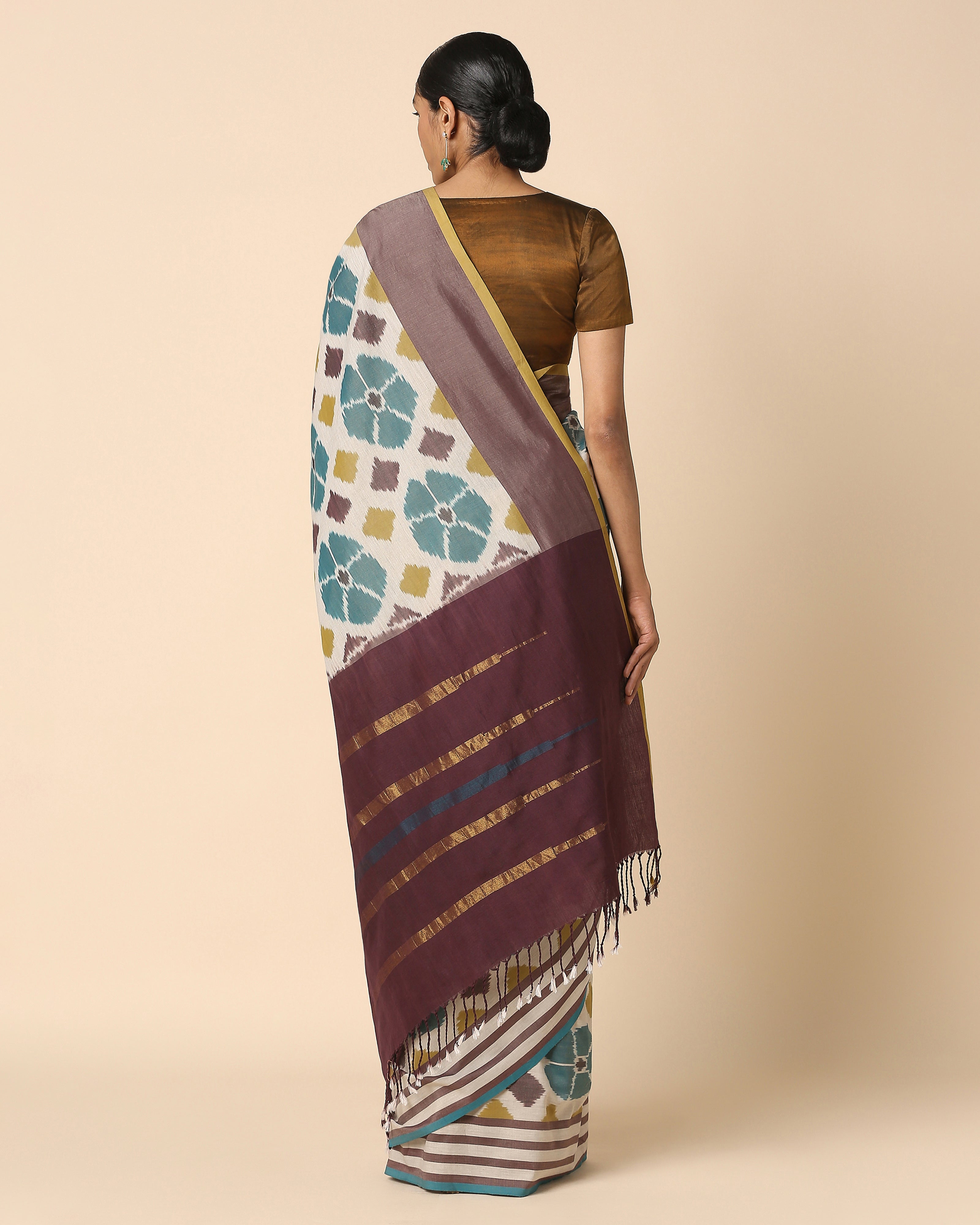 Esta Pochampally Warp Ikat Cotton Saree