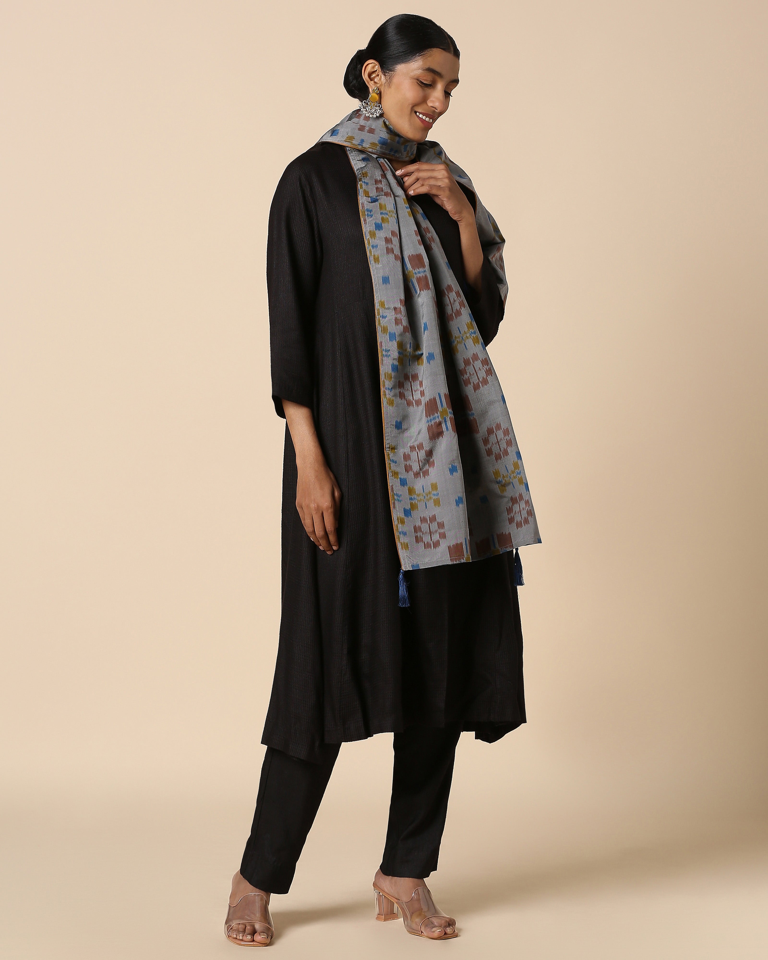 Maanu Pochampally Warp Ikat Silk Stole